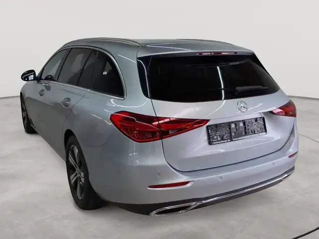 Mercedes-Benz C-Class view 5