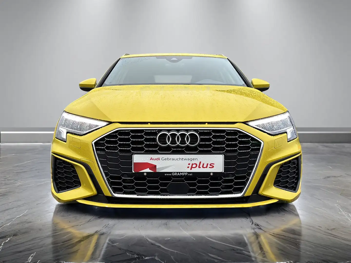 Audi A3 S line 40 TFSIe S-tronic +LED+PDC+ Gelb - 2