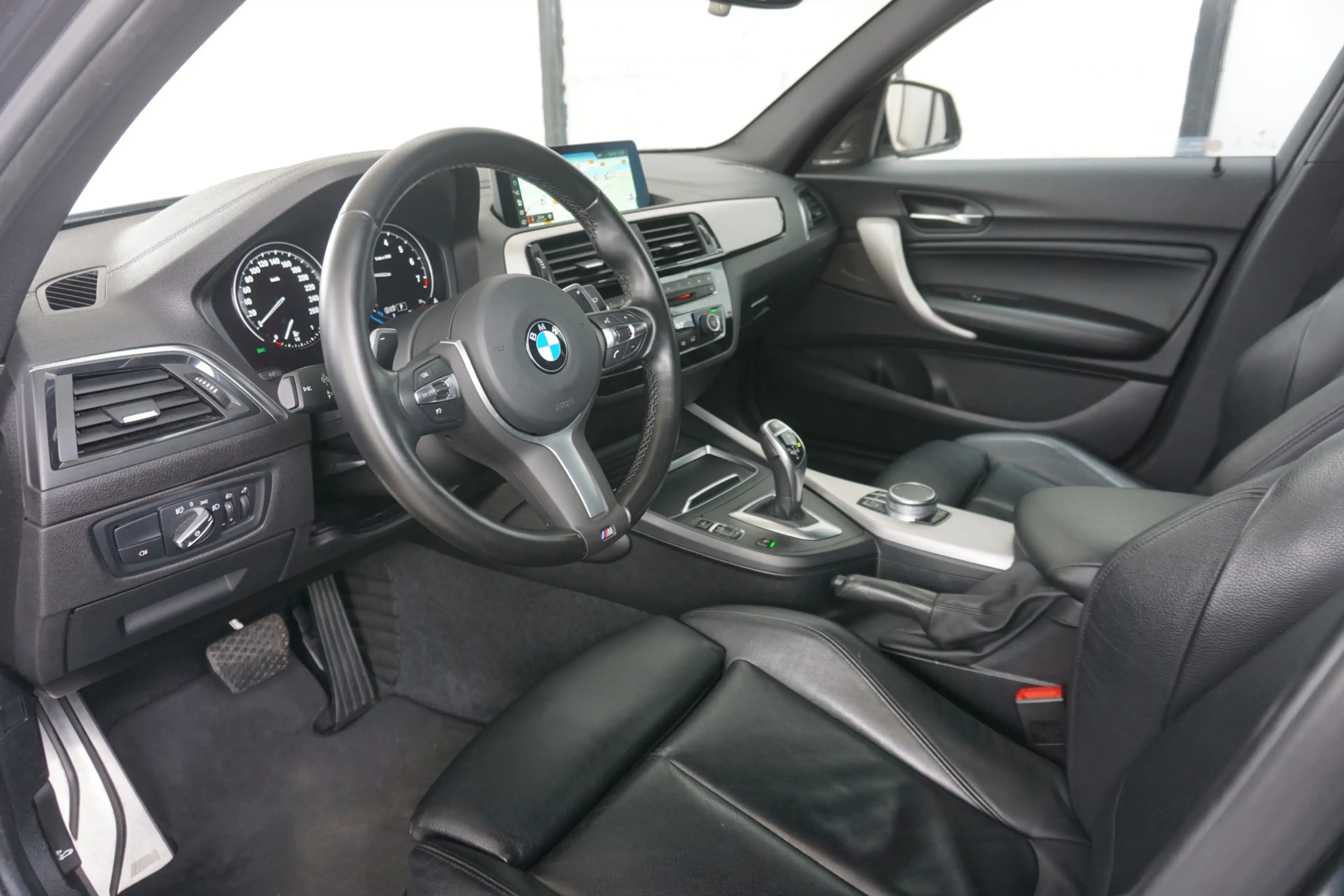 BMW 140 1-serie M140i High Exec Harman Kardon | Dealeronde — photo 4