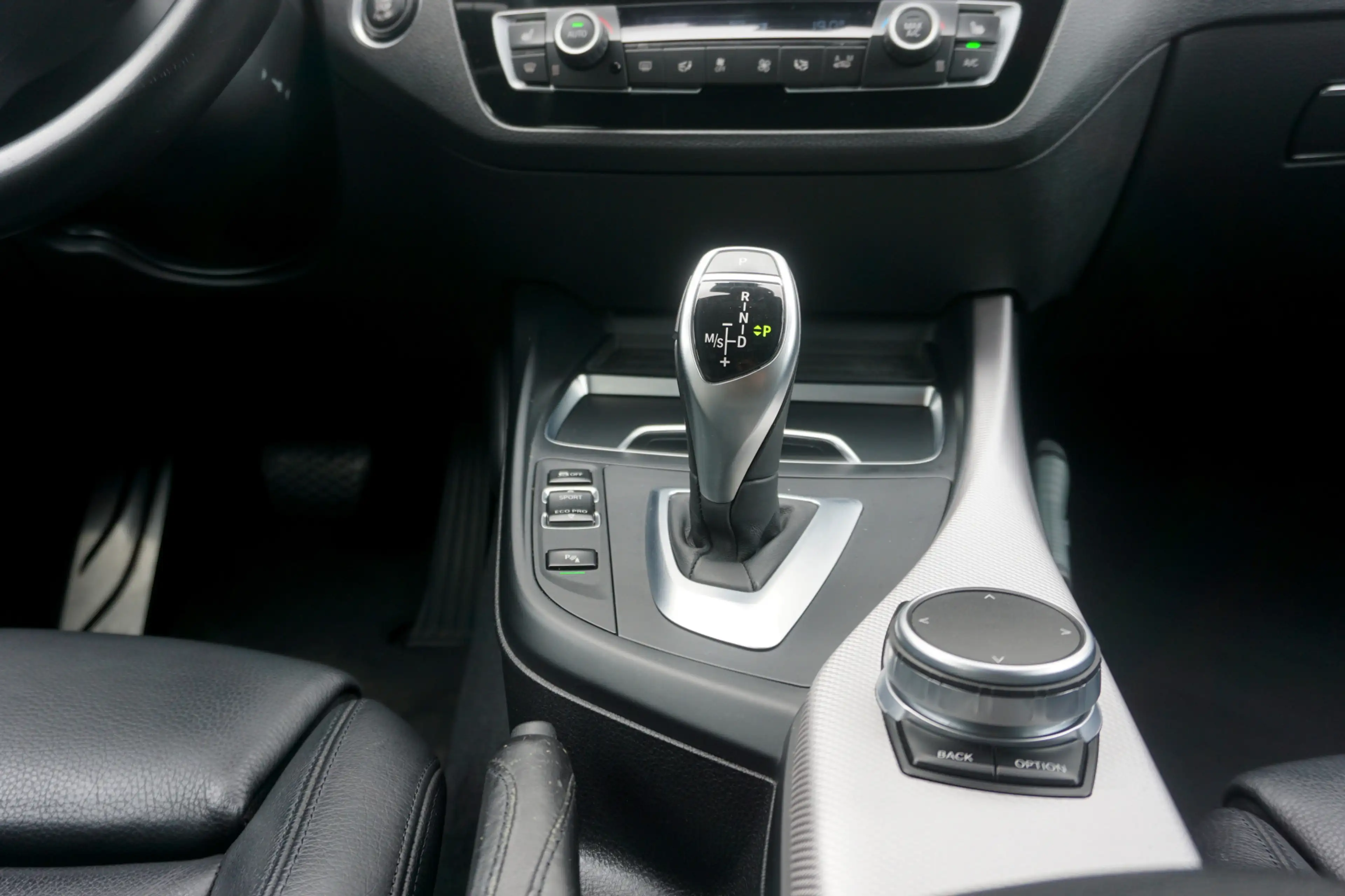 BMW 140 1-serie M140i High Exec Harman Kardon | Dealeronde — photo 16