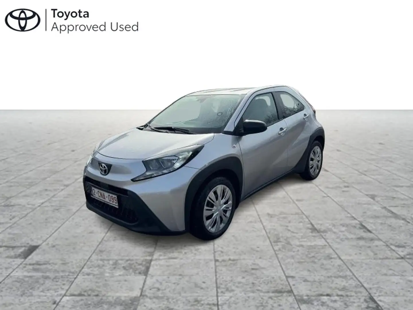 Toyota Aygo X 1.0L MT X play Gris - 1