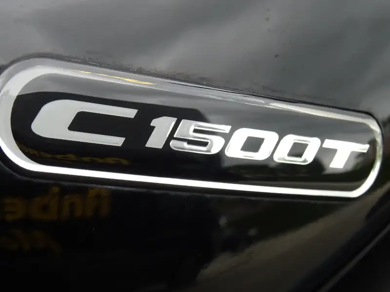 Suzuki Intruder C - foto 5
