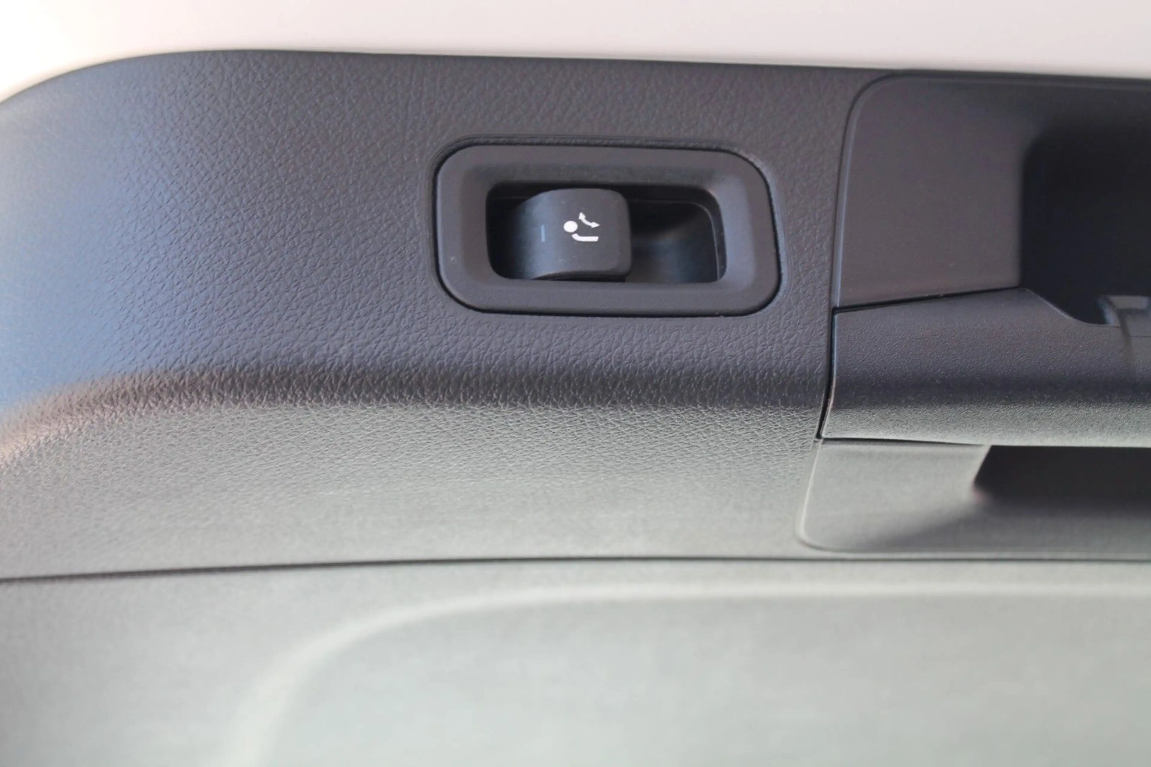 Mercedes-Benz B 220 d/ Navi/Rückfahrkamera/Anhängerkupplung/ — photo 13
