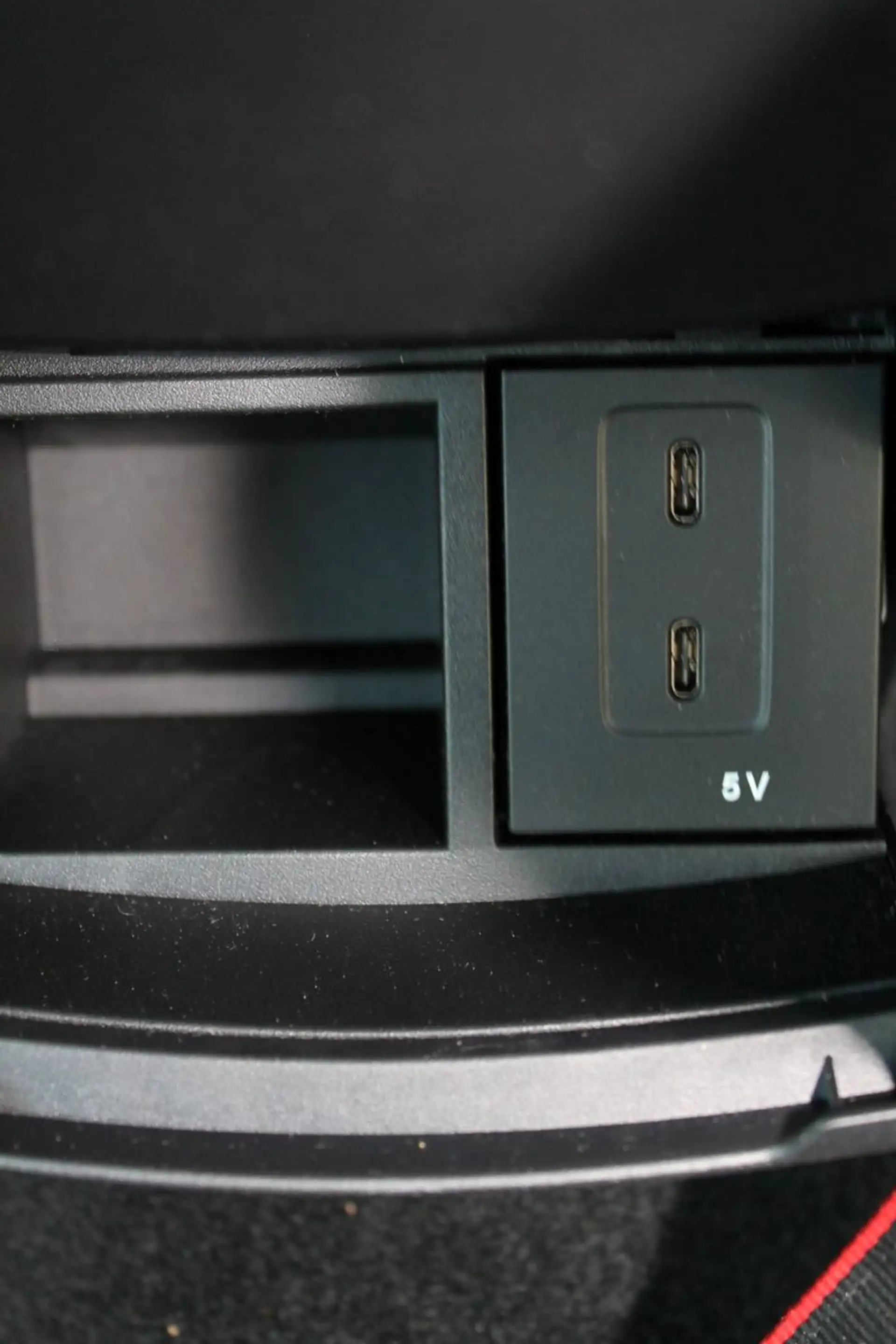 Mercedes-Benz B 220 d/ Navi/Rückfahrkamera/Anhängerkupplung/ — photo 25