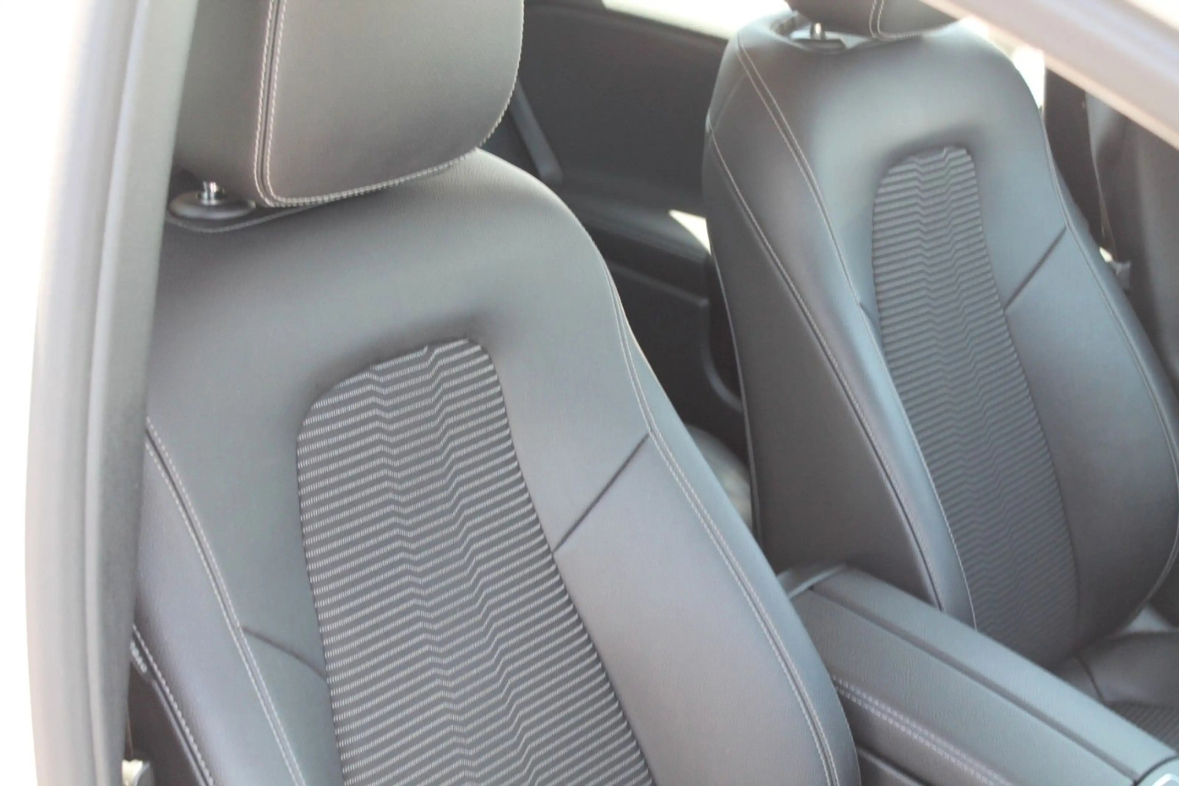 Mercedes-Benz B 220 d/ Navi/Rückfahrkamera/Anhängerkupplung/ — photo 23