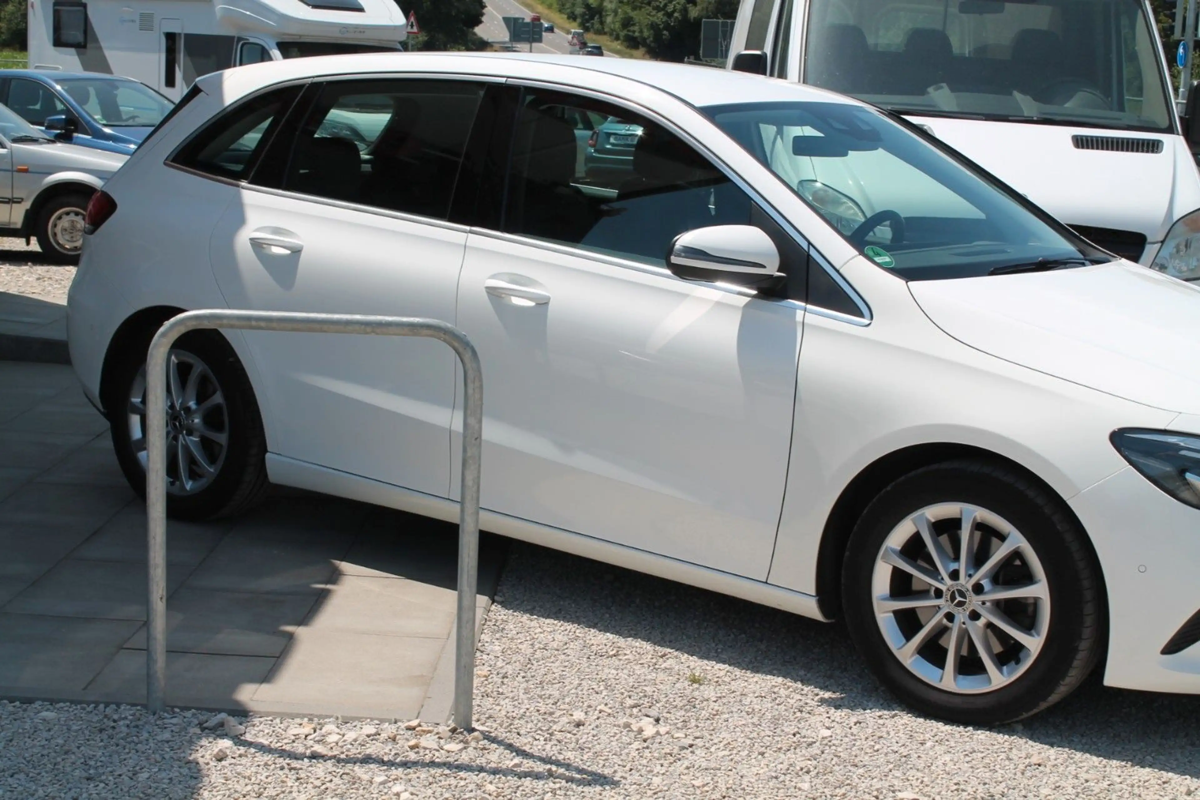 Mercedes-Benz B 220 d/ Navi/Rückfahrkamera/Anhängerkupplung/ — photo 7