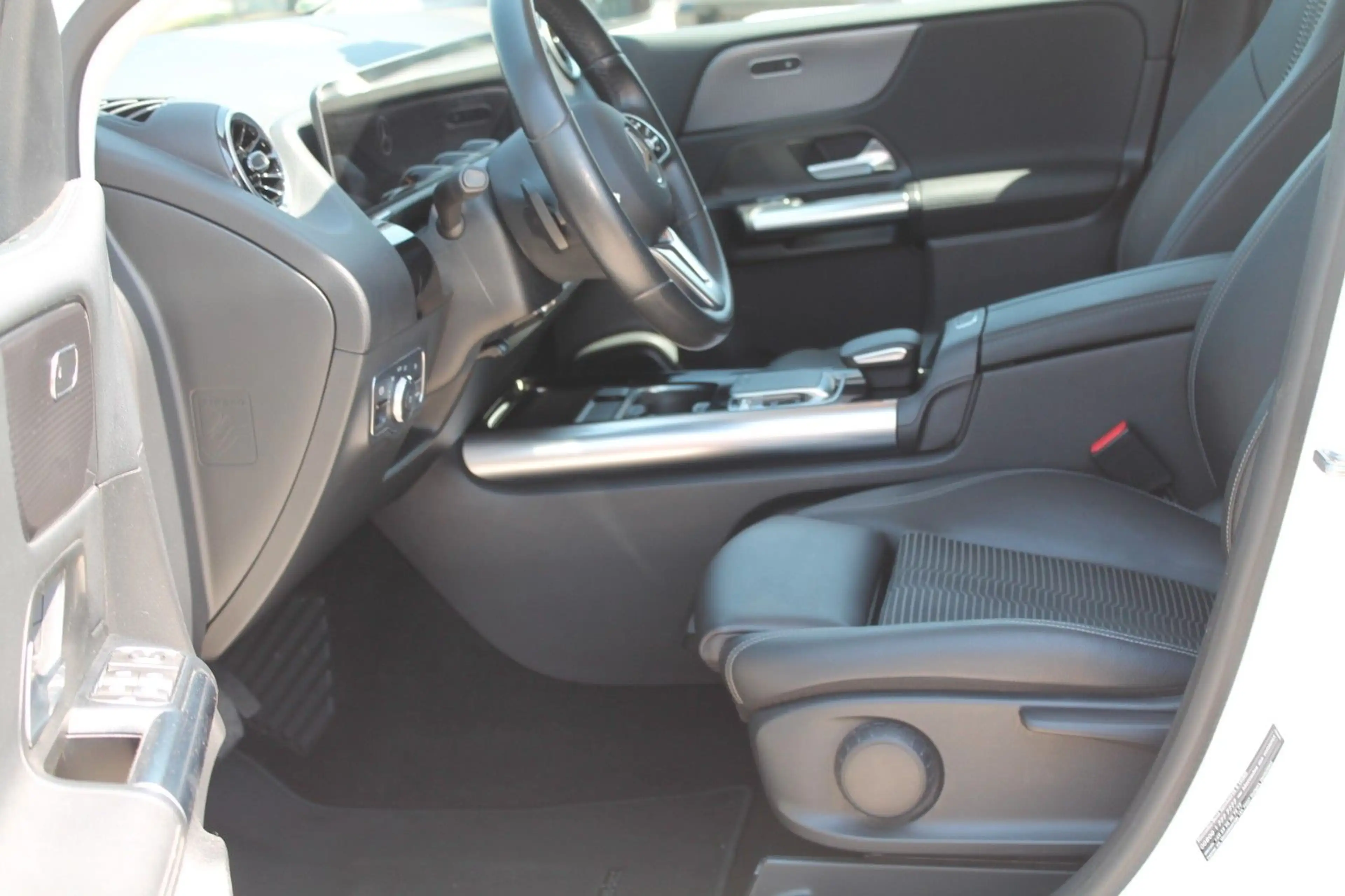 Mercedes-Benz B 220 d/ Navi/Rückfahrkamera/Anhängerkupplung/ — photo 16