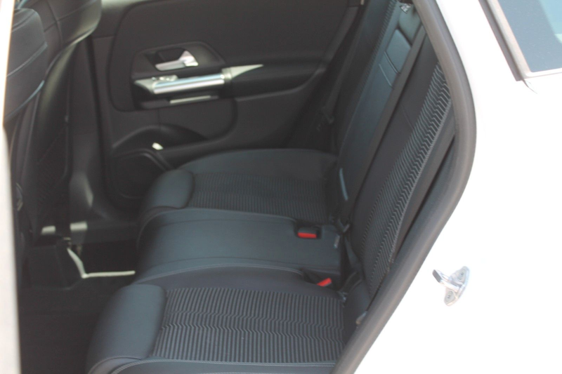 Mercedes-Benz B 220 d/ Navi/Rückfahrkamera/Anhängerkupplung/ — photo 19