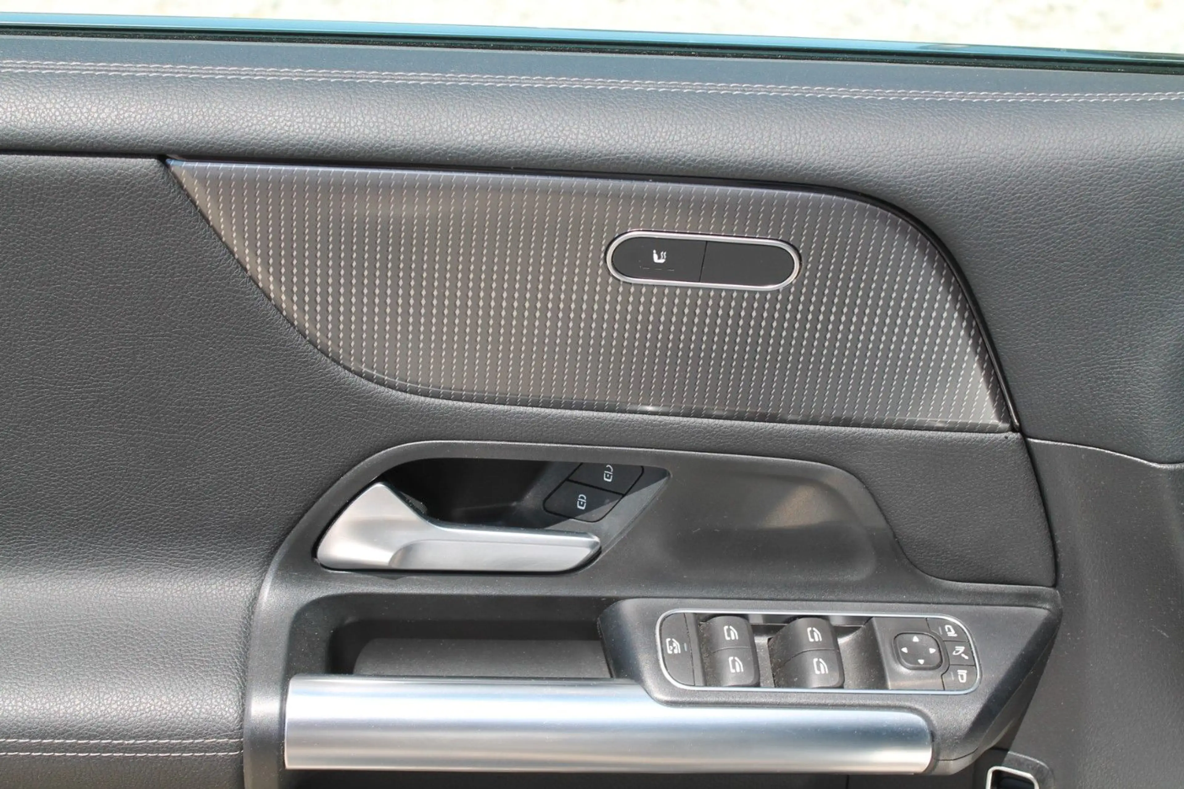 Mercedes-Benz B 220 d/ Navi/Rückfahrkamera/Anhängerkupplung/ — photo 17