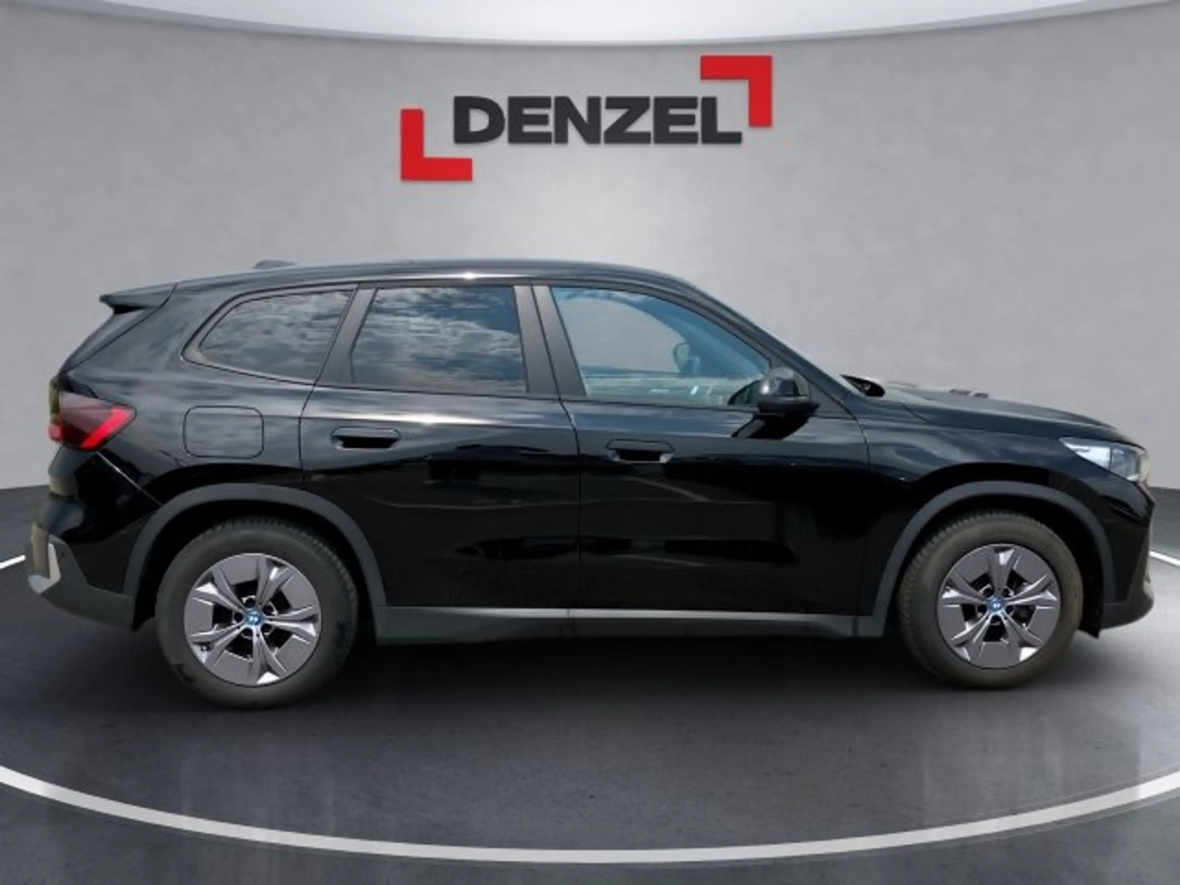 BMW iX1 eDrive20 U11 HB0 — photo 5