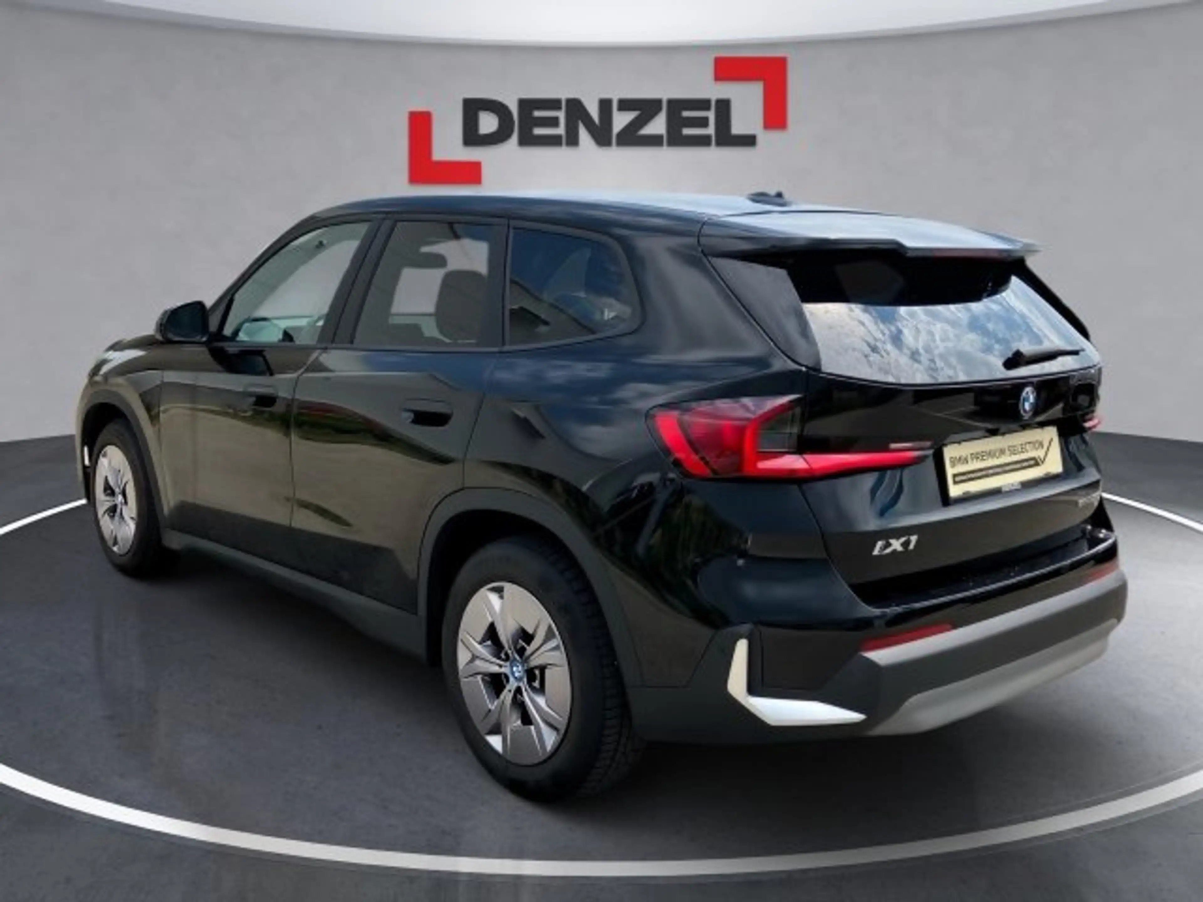 BMW iX1 eDrive20 U11 HB0 — photo 3