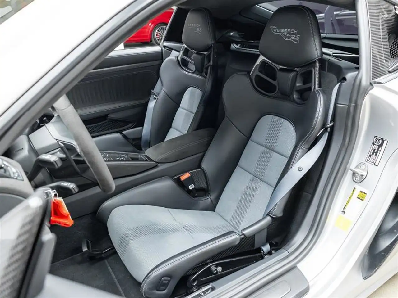 Porsche 718 Cayman снимка Porsche 718 Cayman