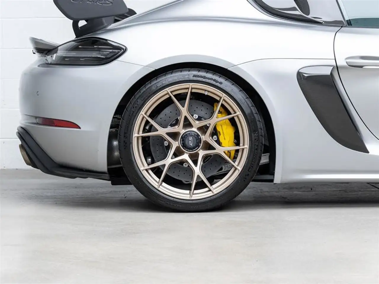 Porsche 718 Cayman снимка Porsche 718 Cayman