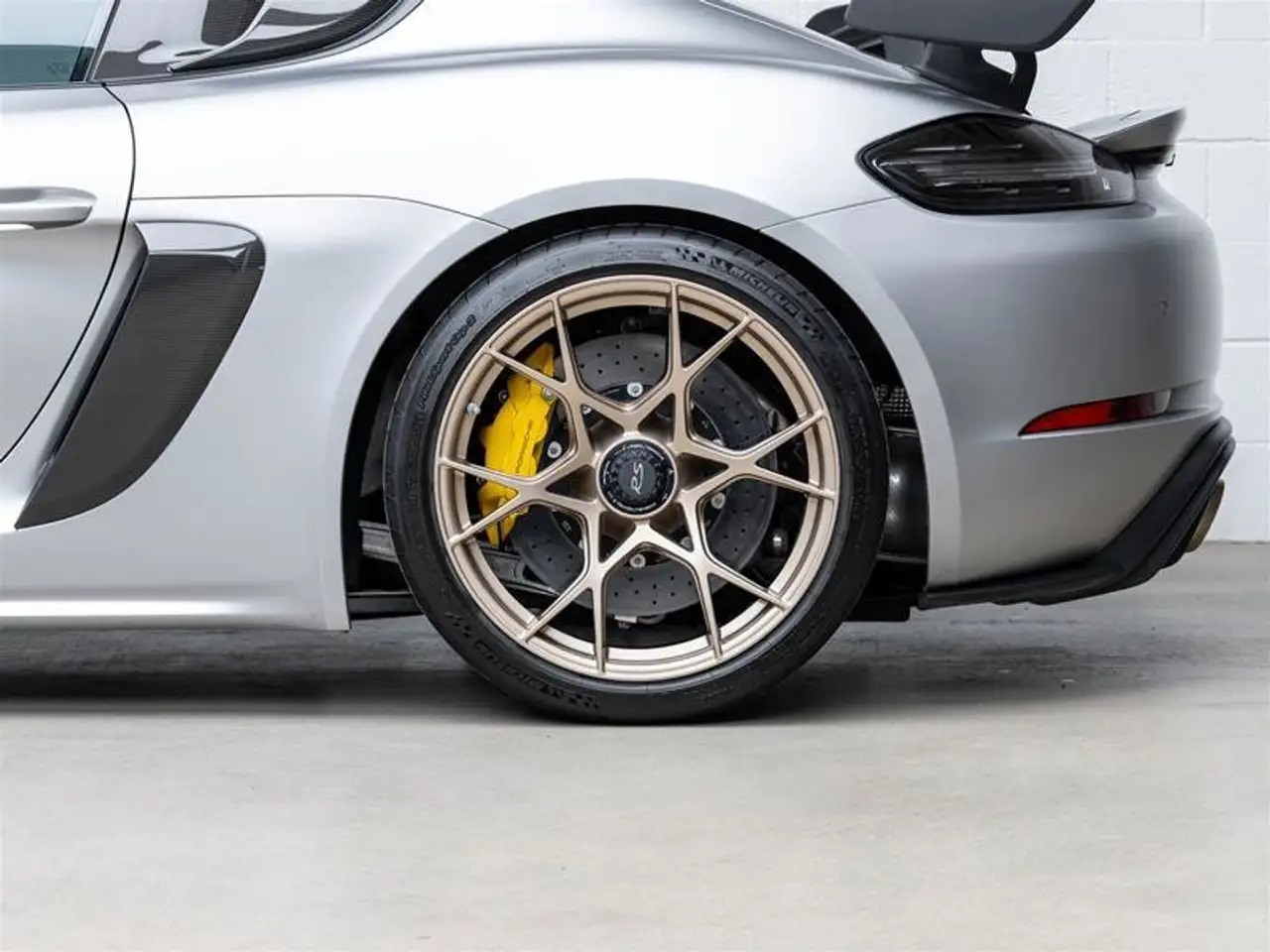 Porsche 718 Cayman снимка Porsche 718 Cayman