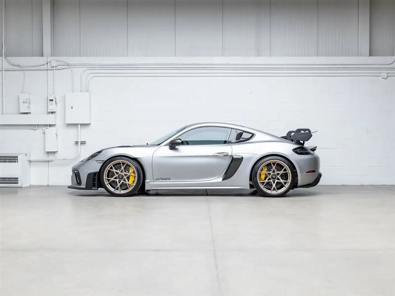 Porsche 718 Cayman снимка Porsche 718 Cayman