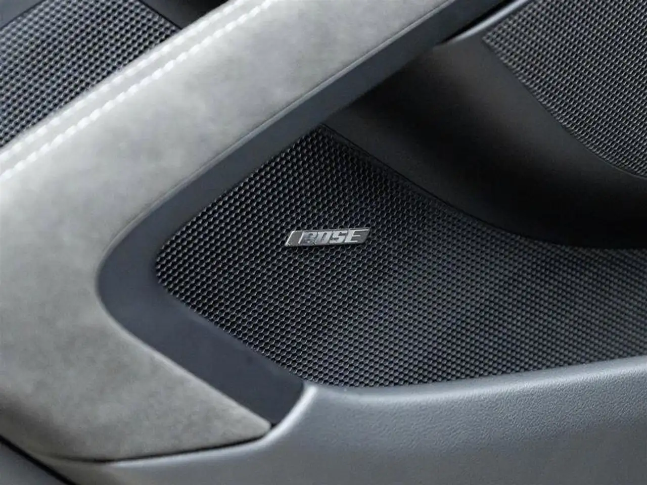 Porsche 718 Cayman снимка Porsche 718 Cayman
