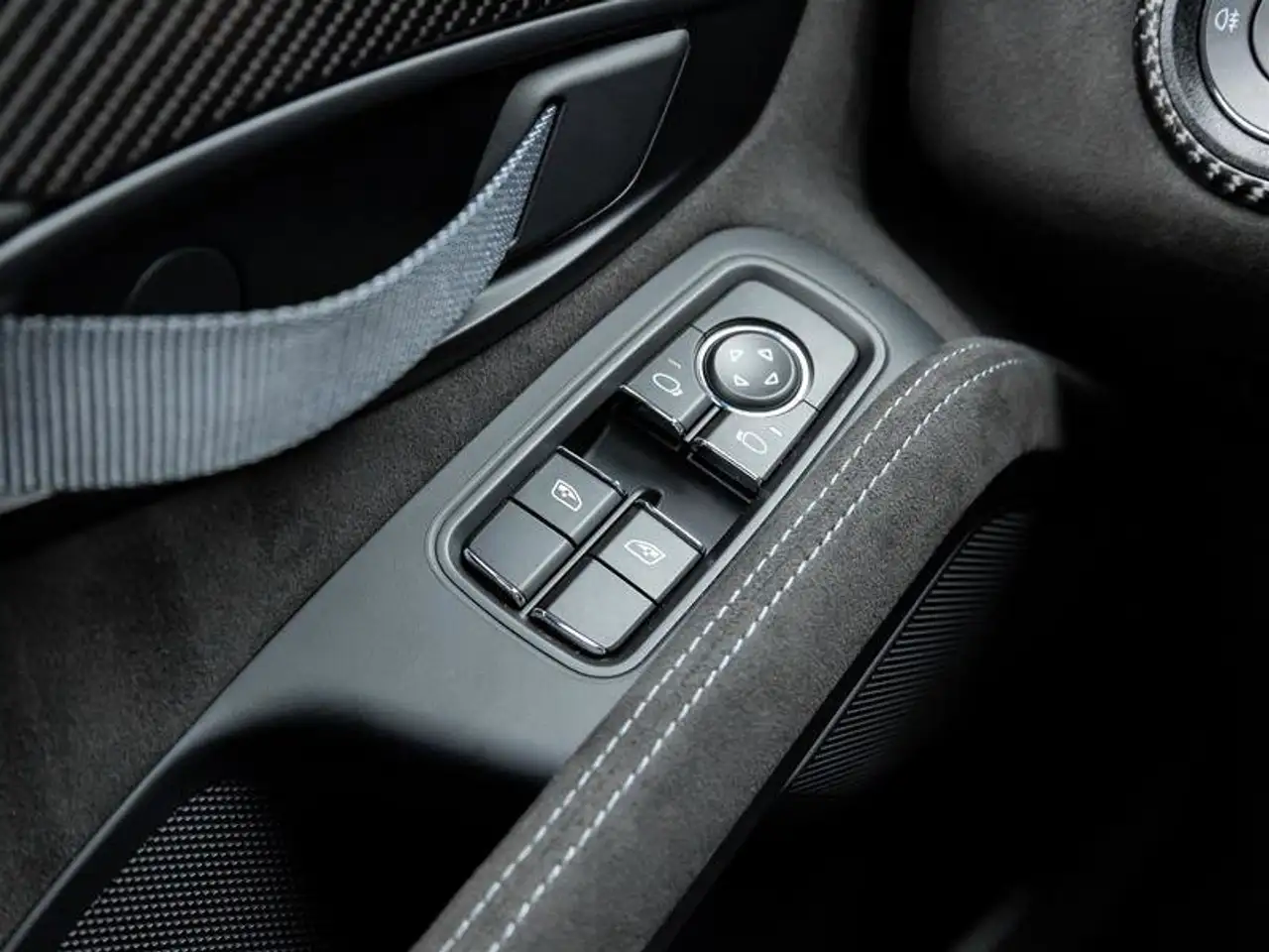 Porsche 718 Cayman снимка Porsche 718 Cayman