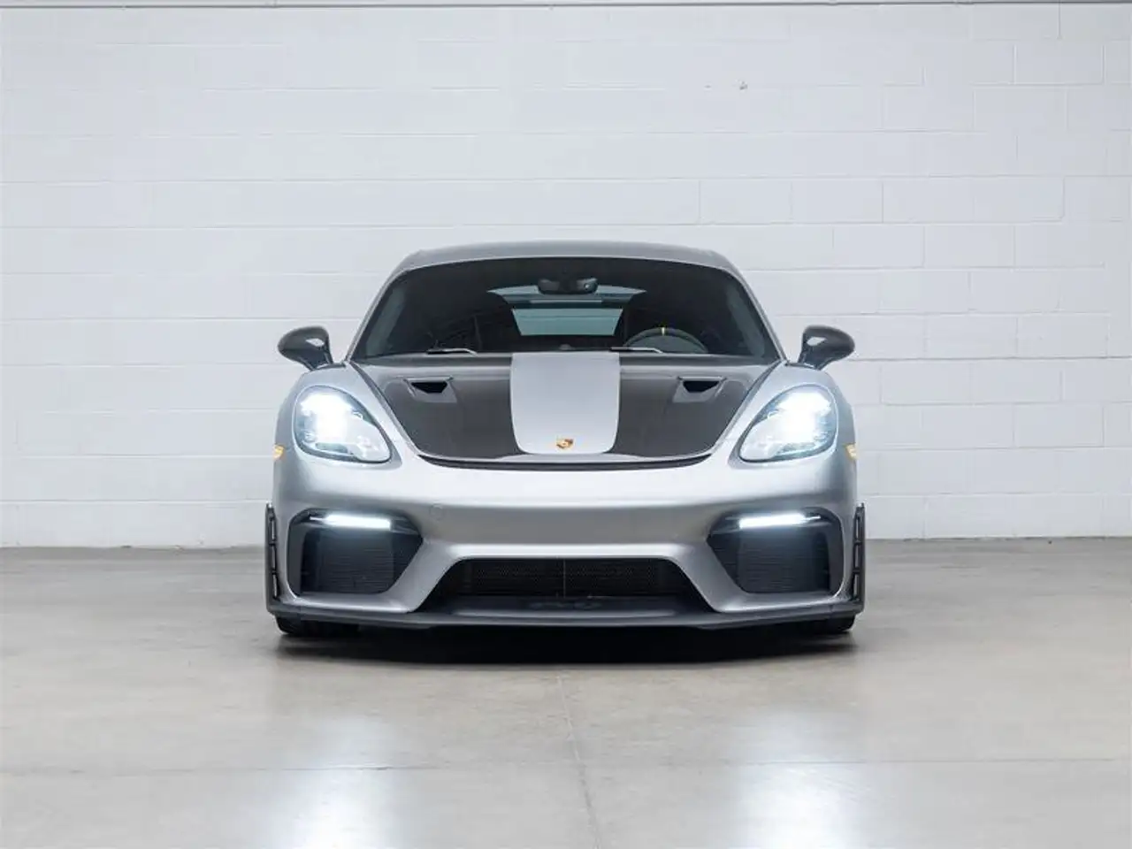 Porsche 718 Cayman снимка Porsche 718 Cayman