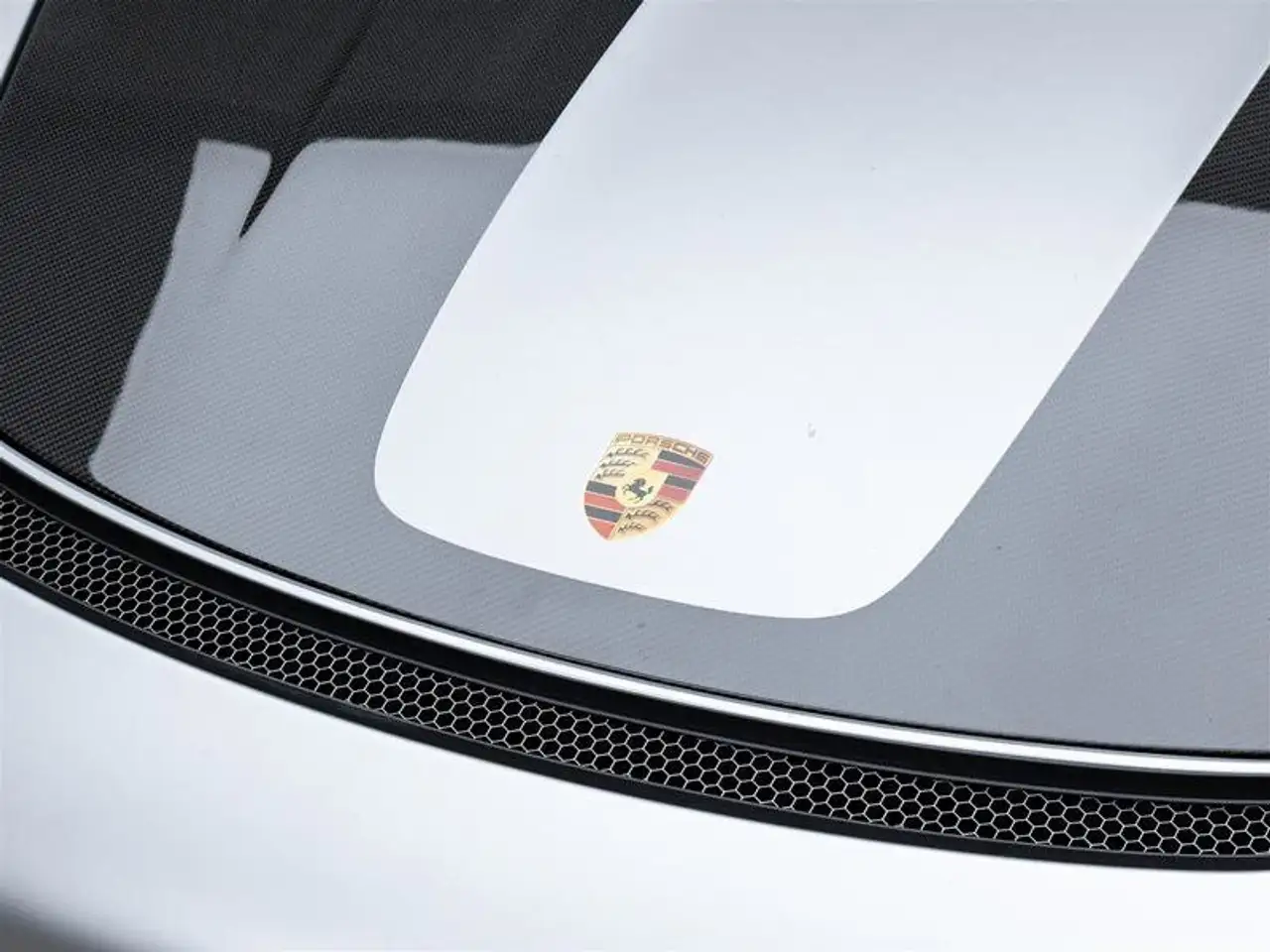 Porsche 718 Cayman снимка Porsche 718 Cayman