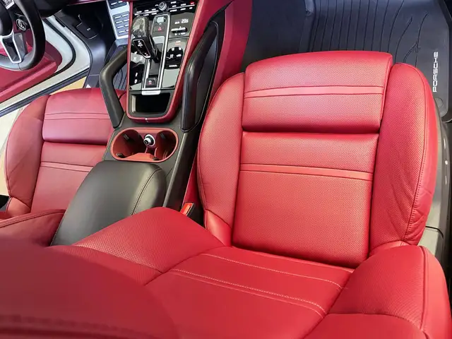 Porsche Cayenne view 14