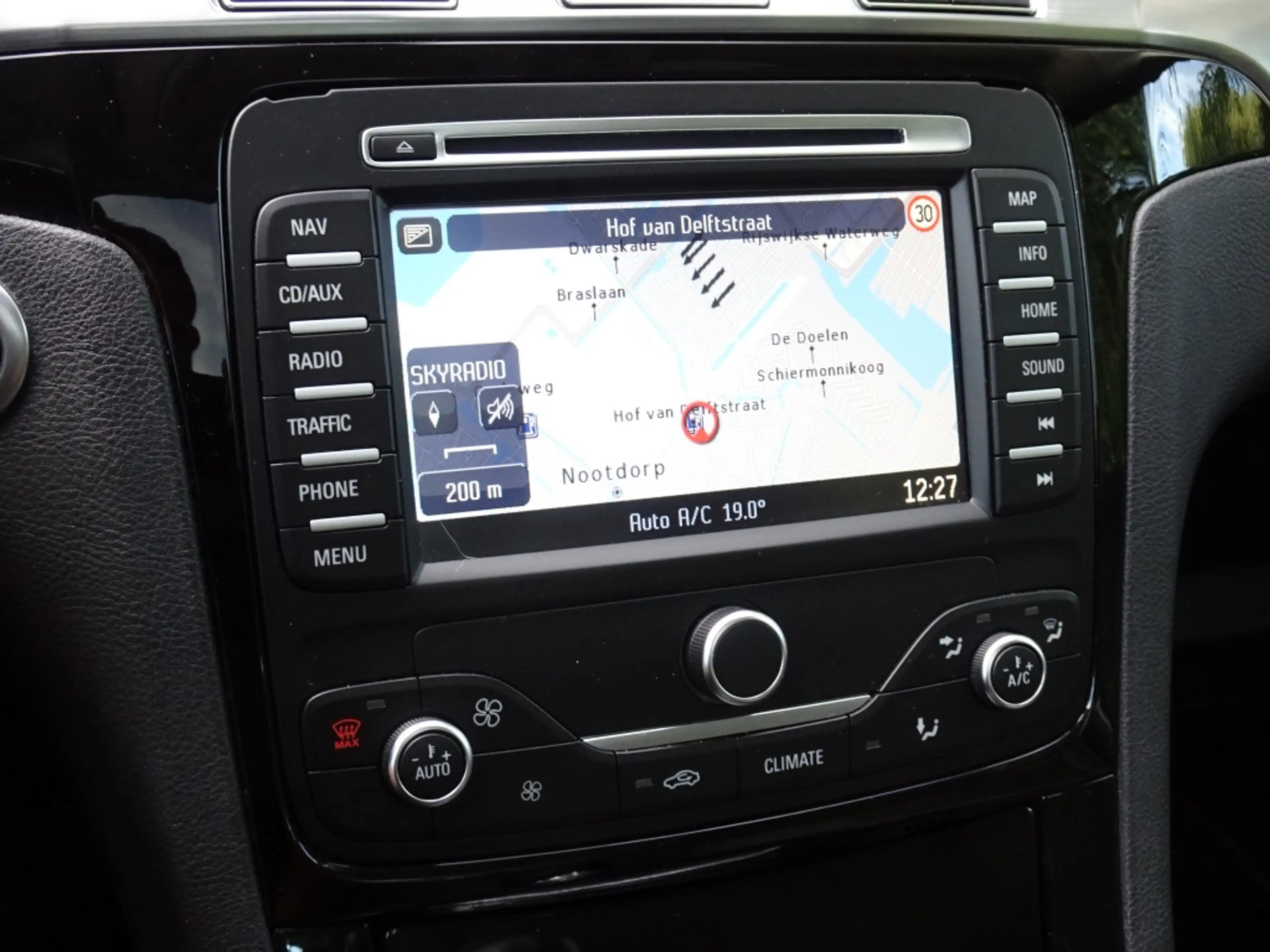 Ford S-Max 1.6 160pk EcoBoost Platium met Navi en Trekhaak — photo 20