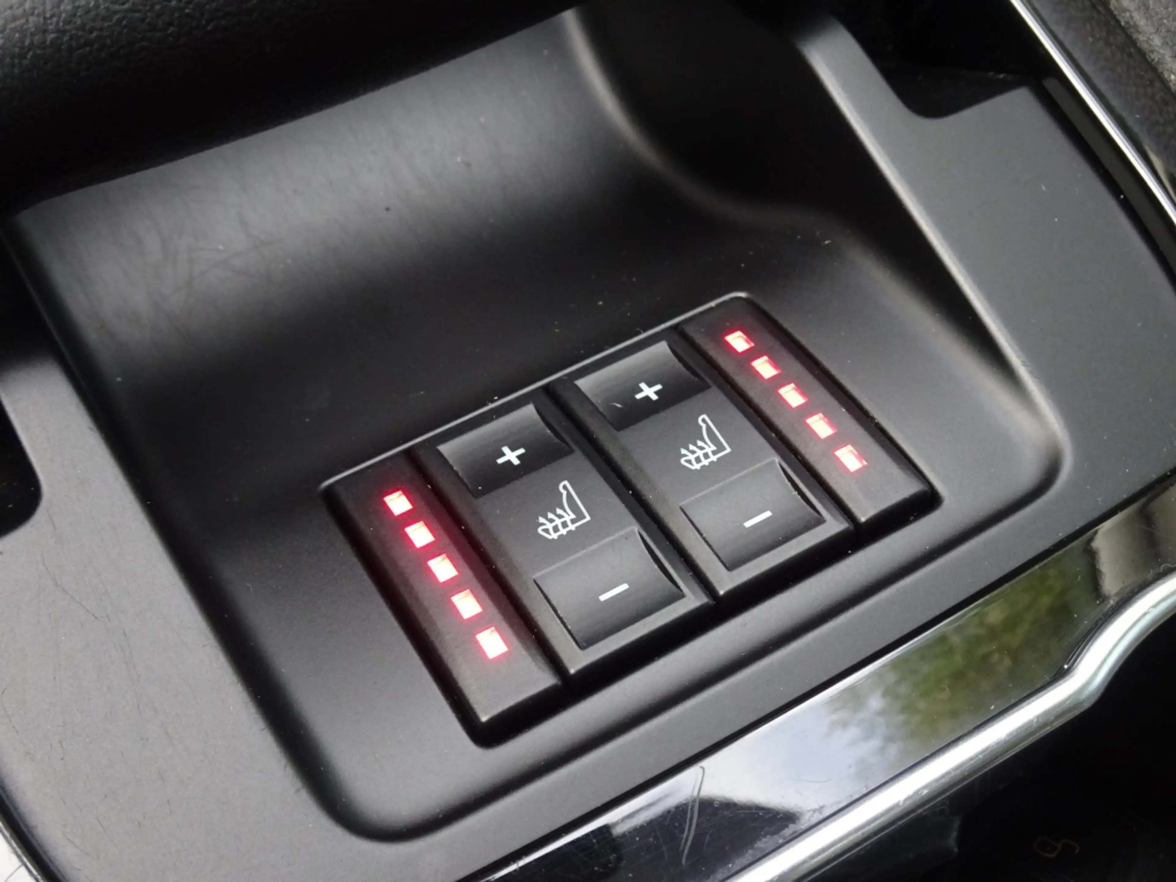 Ford S-Max 1.6 160pk EcoBoost Platium met Navi en Trekhaak — photo 23