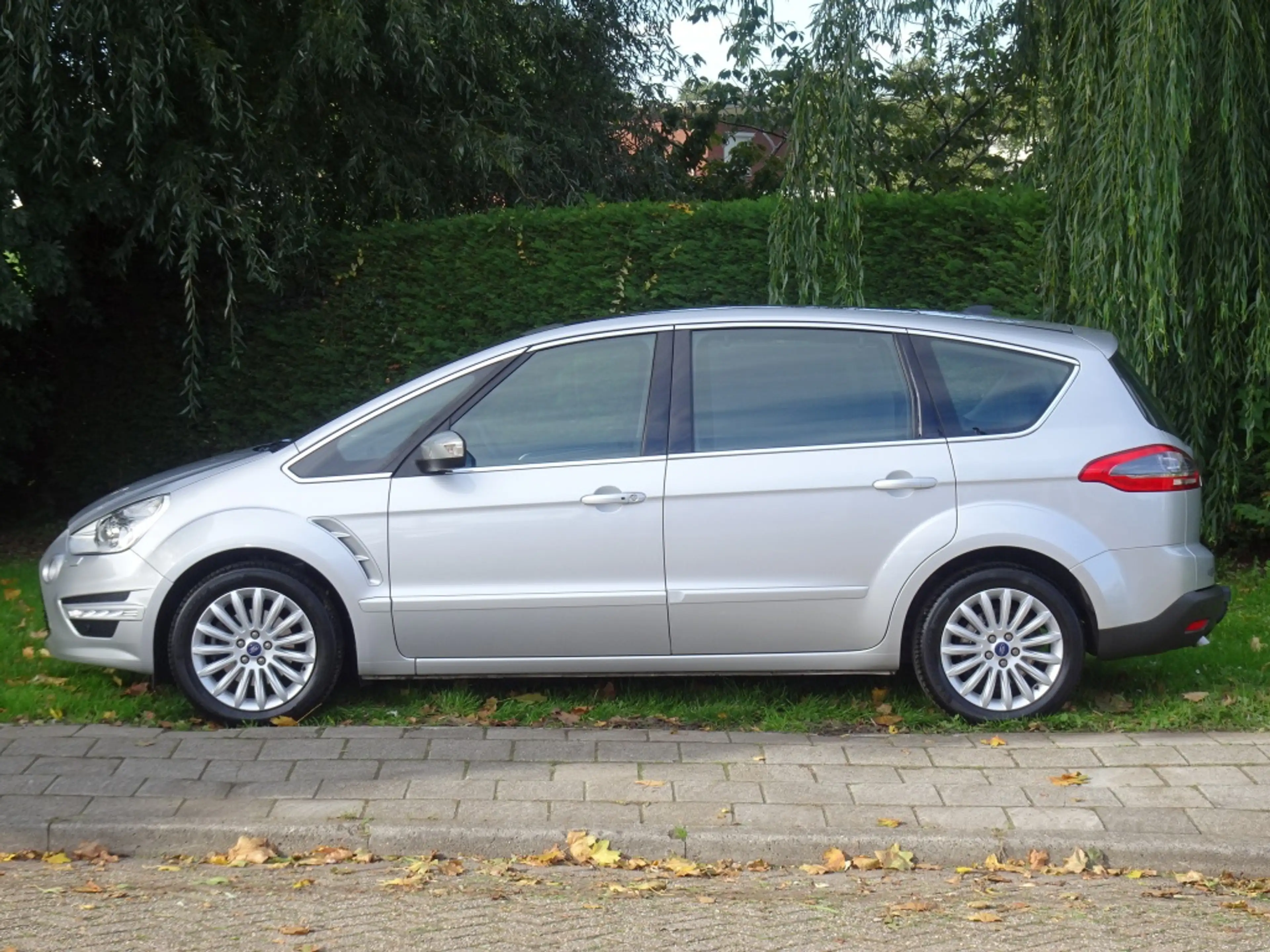 Ford S-Max 1.6 160pk EcoBoost Platium met Navi en Trekhaak — photo 2