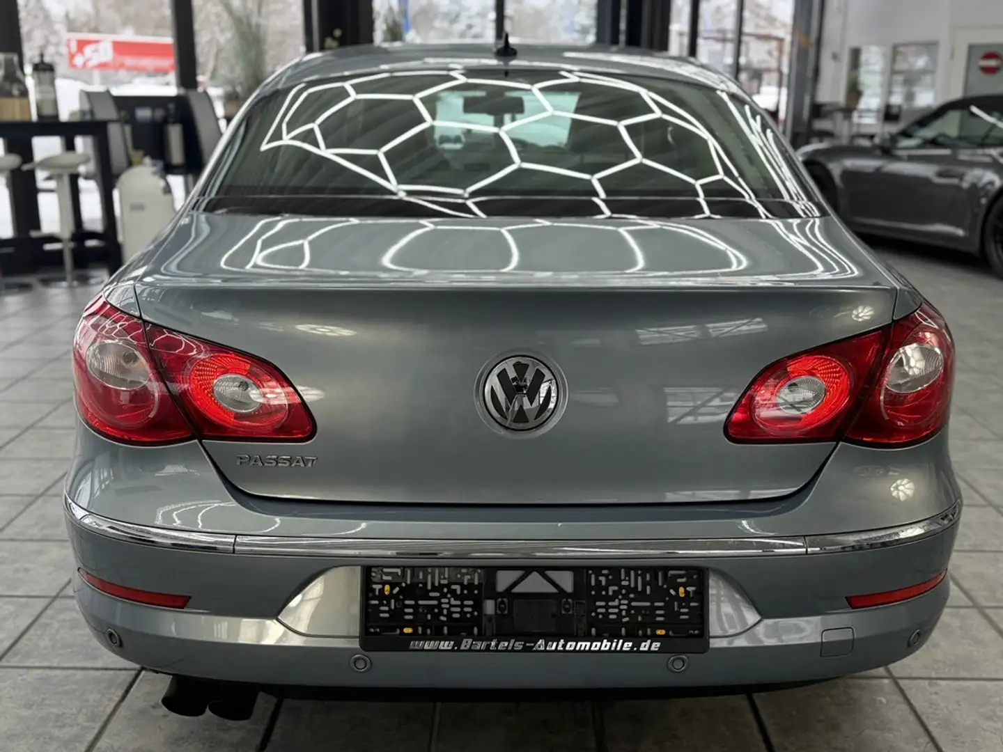 Volkswagen CC 1.8 TSI, 2.Hand, Leder, Navi, Sitzh, Grau - 2