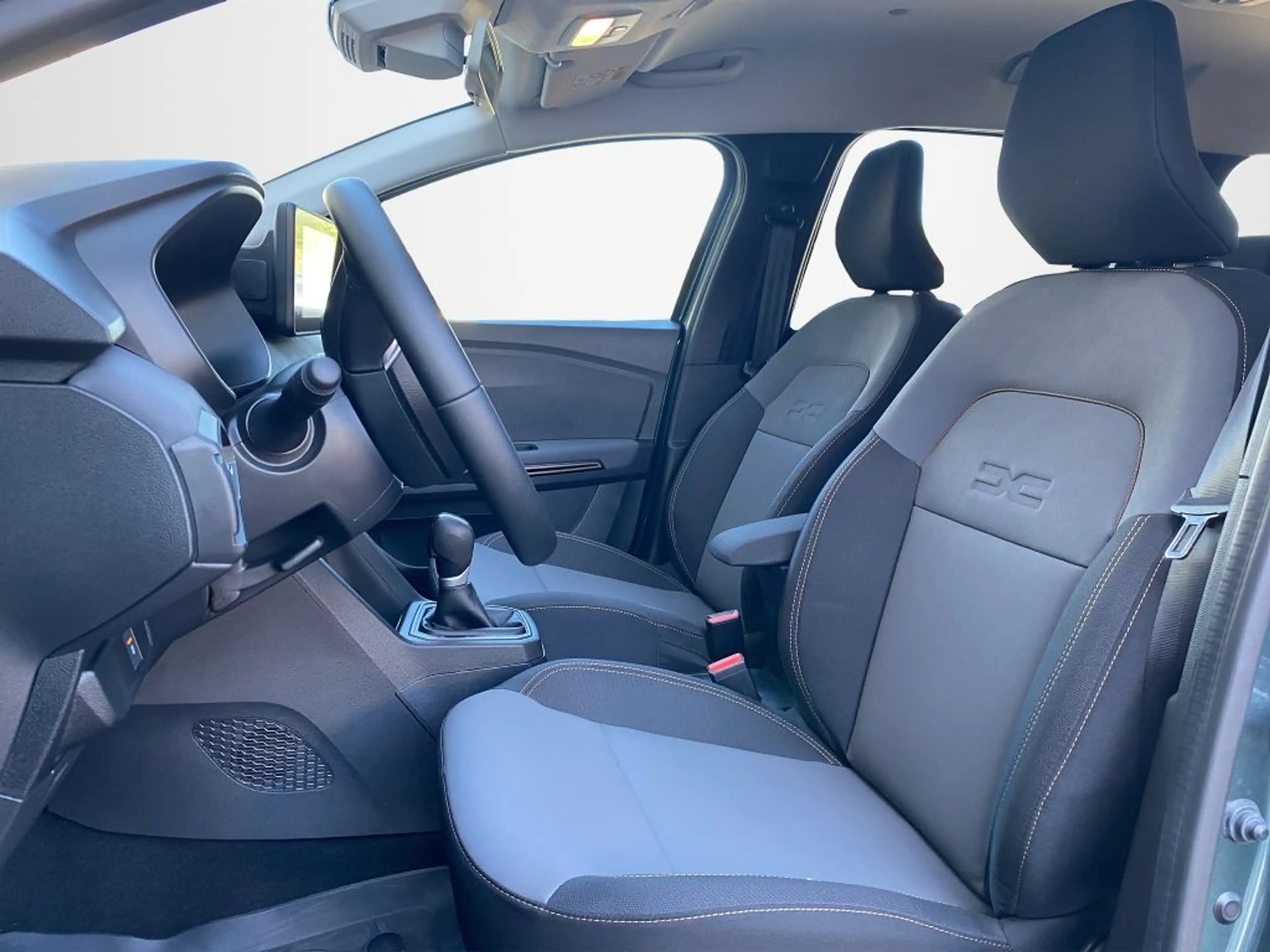 Dacia Jogger Hybrid 140 (7-Sitzer) Extreme+ (DJF) — photo 9