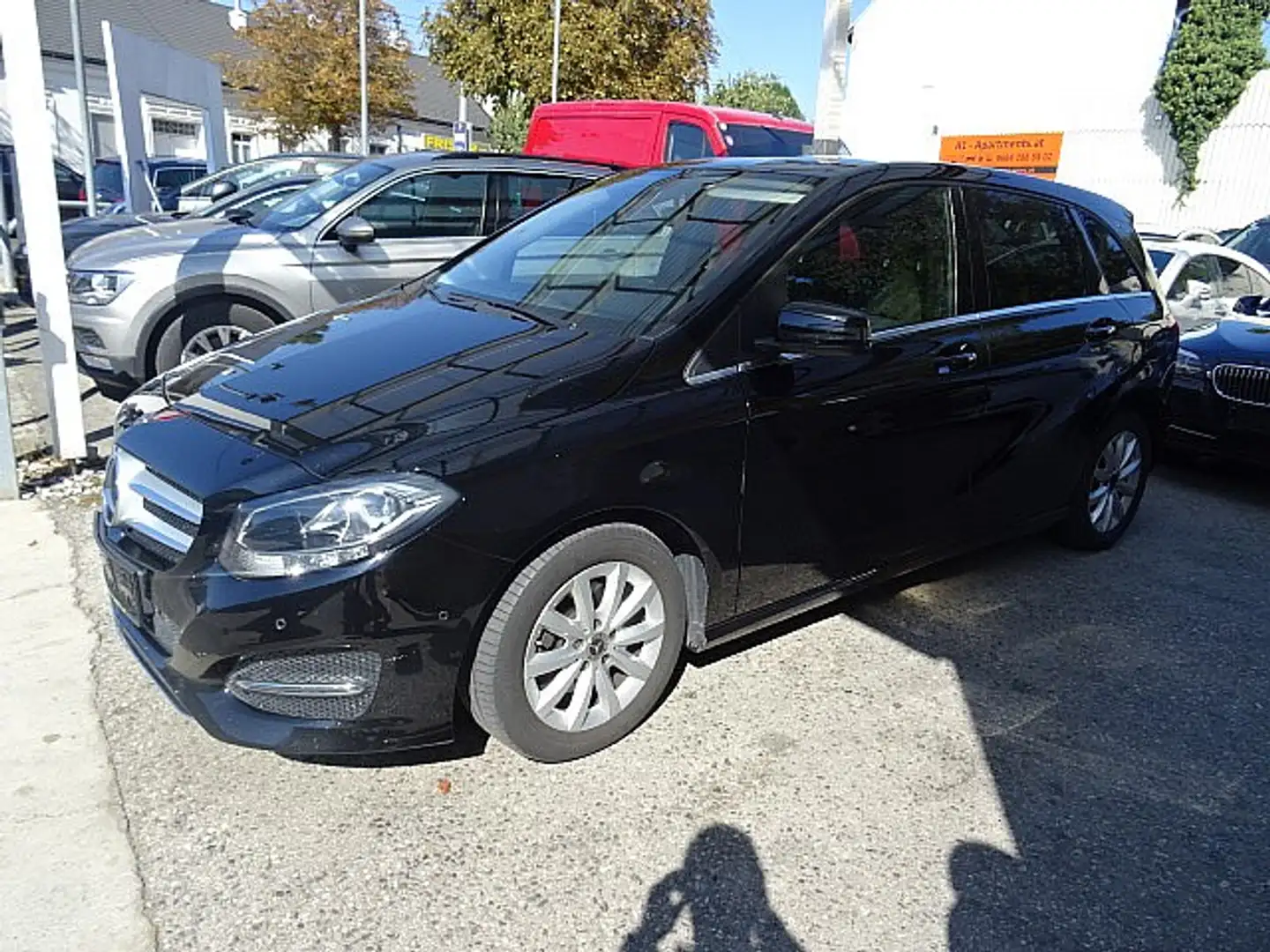 Mercedes-Benz B 180 B 180 A-Edition Plus Schwarz - 2