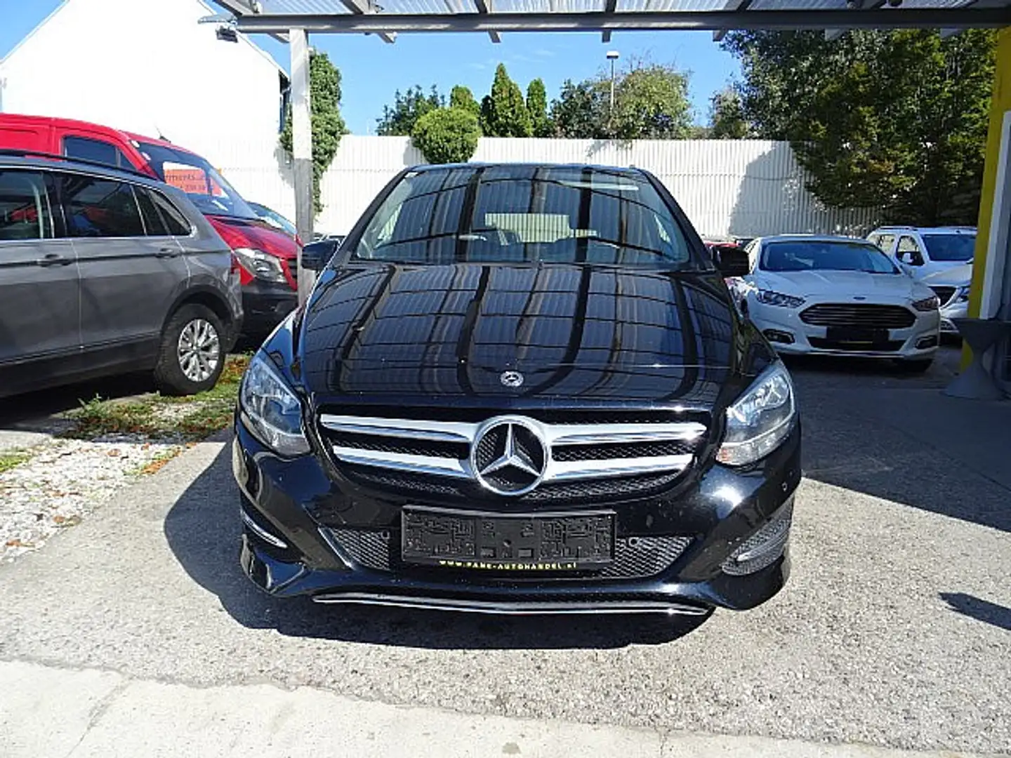 Mercedes-Benz B 180 B 180 A-Edition Plus Schwarz - 1