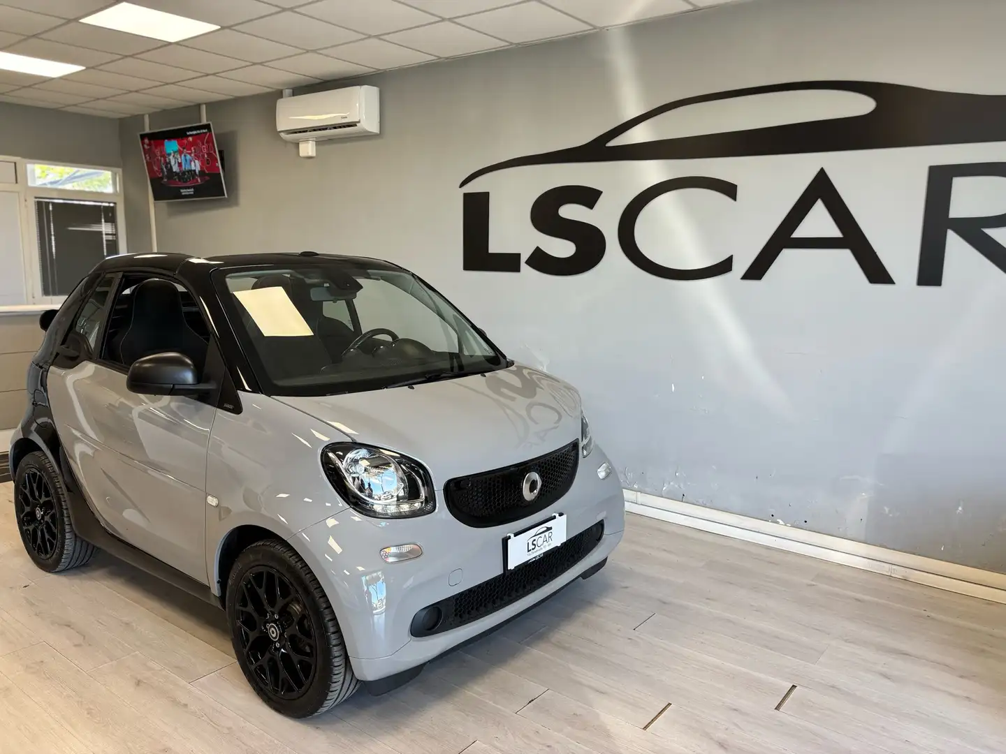 smart forTwo 1.0 Passion 71cv~Unipro~Promo~Finanziamento Grigio - 1
