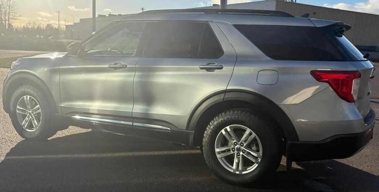Ford Explorer снимка Ford Explorer
