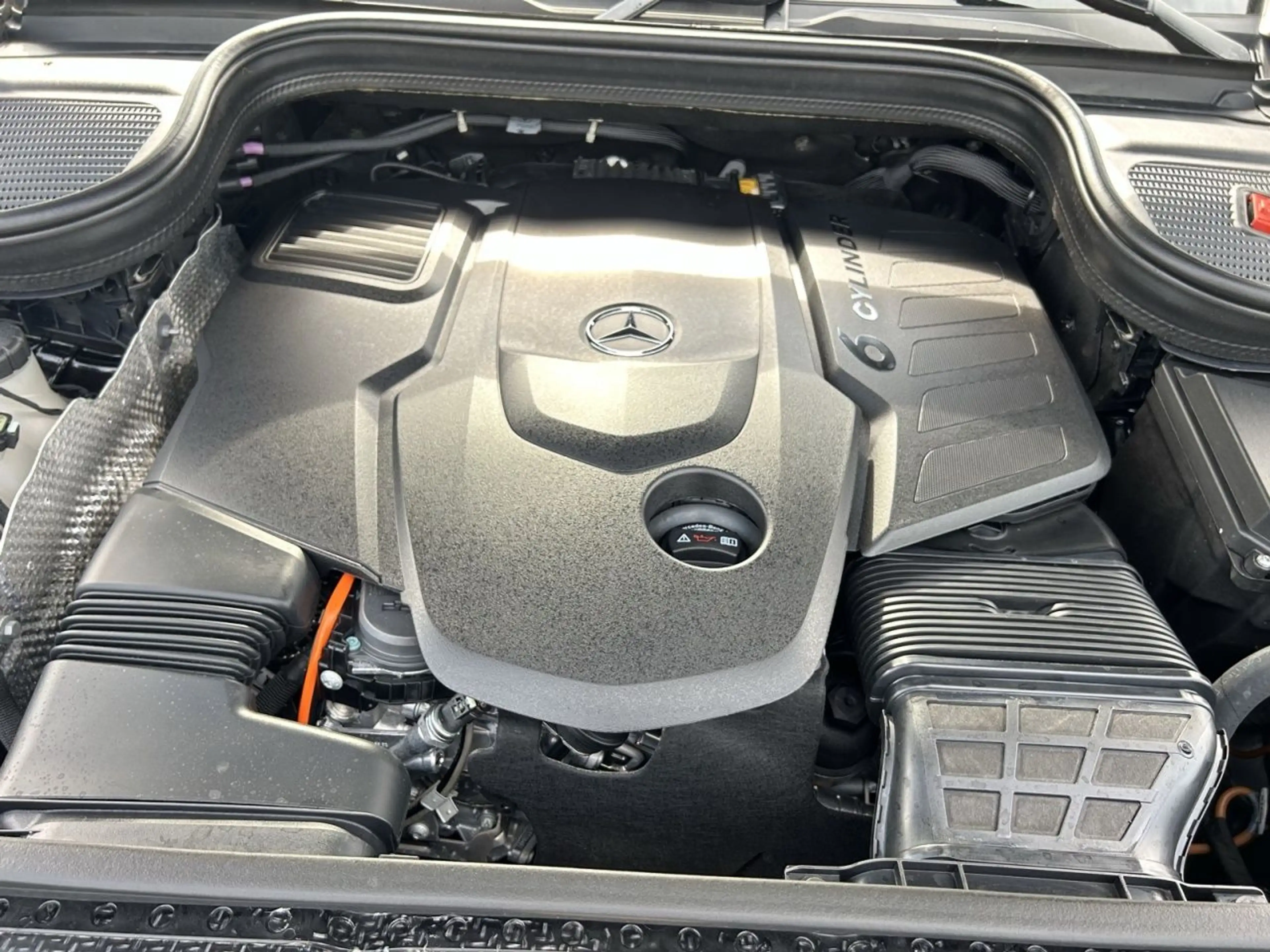 Mercedes-Benz GLS 350 d 4M AMG+BURM+NIGHT+AIRMATIC+FAHRASSIST — photo 14
