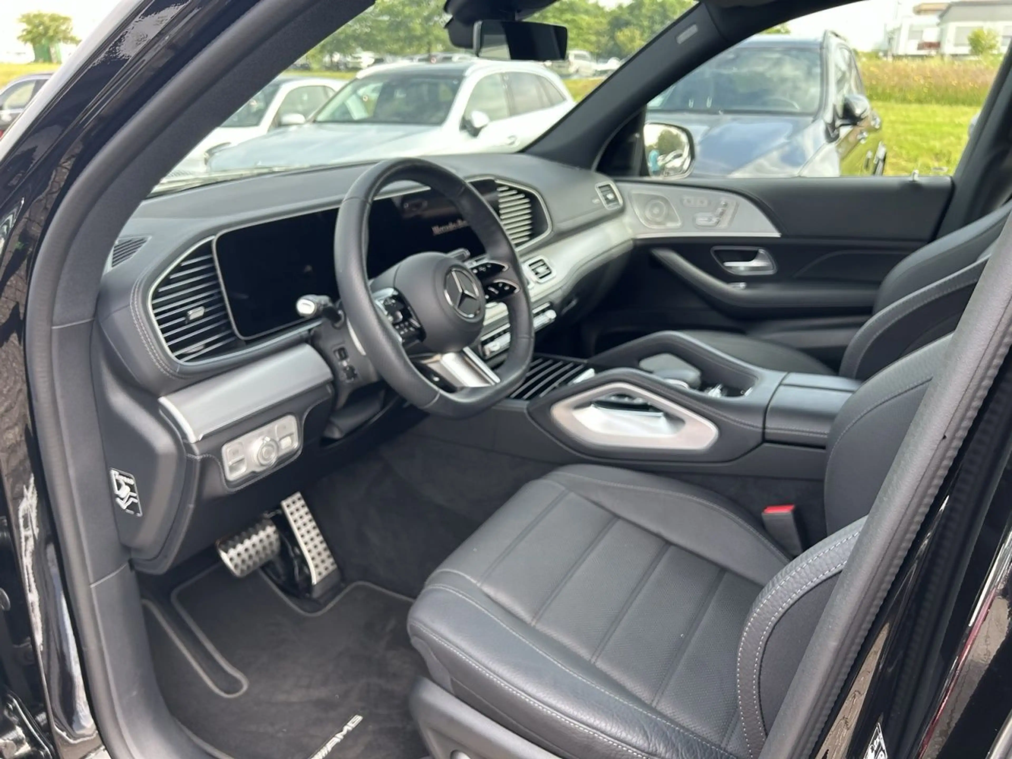 Mercedes-Benz GLS 350 d 4M AMG+BURM+NIGHT+AIRMATIC+FAHRASSIST — photo 12