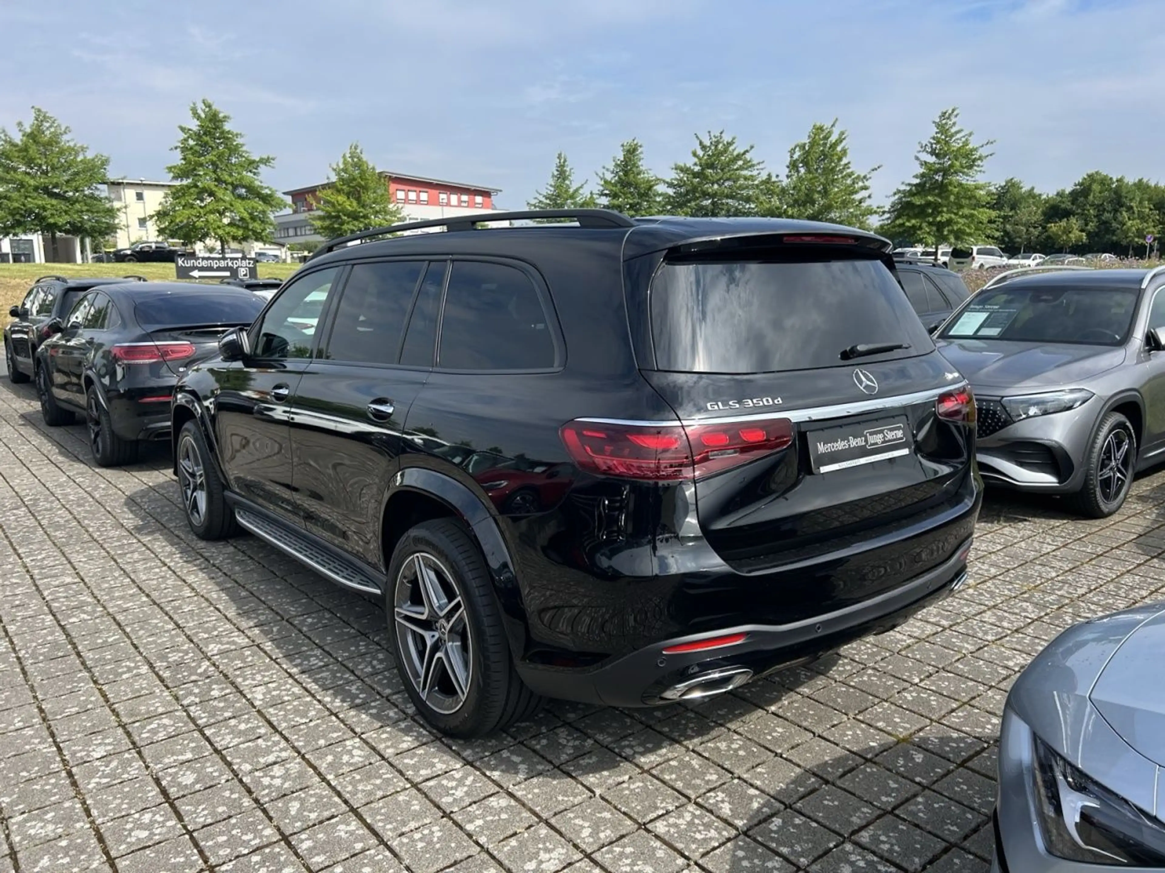 Mercedes-Benz GLS 350 d 4M AMG+BURM+NIGHT+AIRMATIC+FAHRASSIST — photo 8