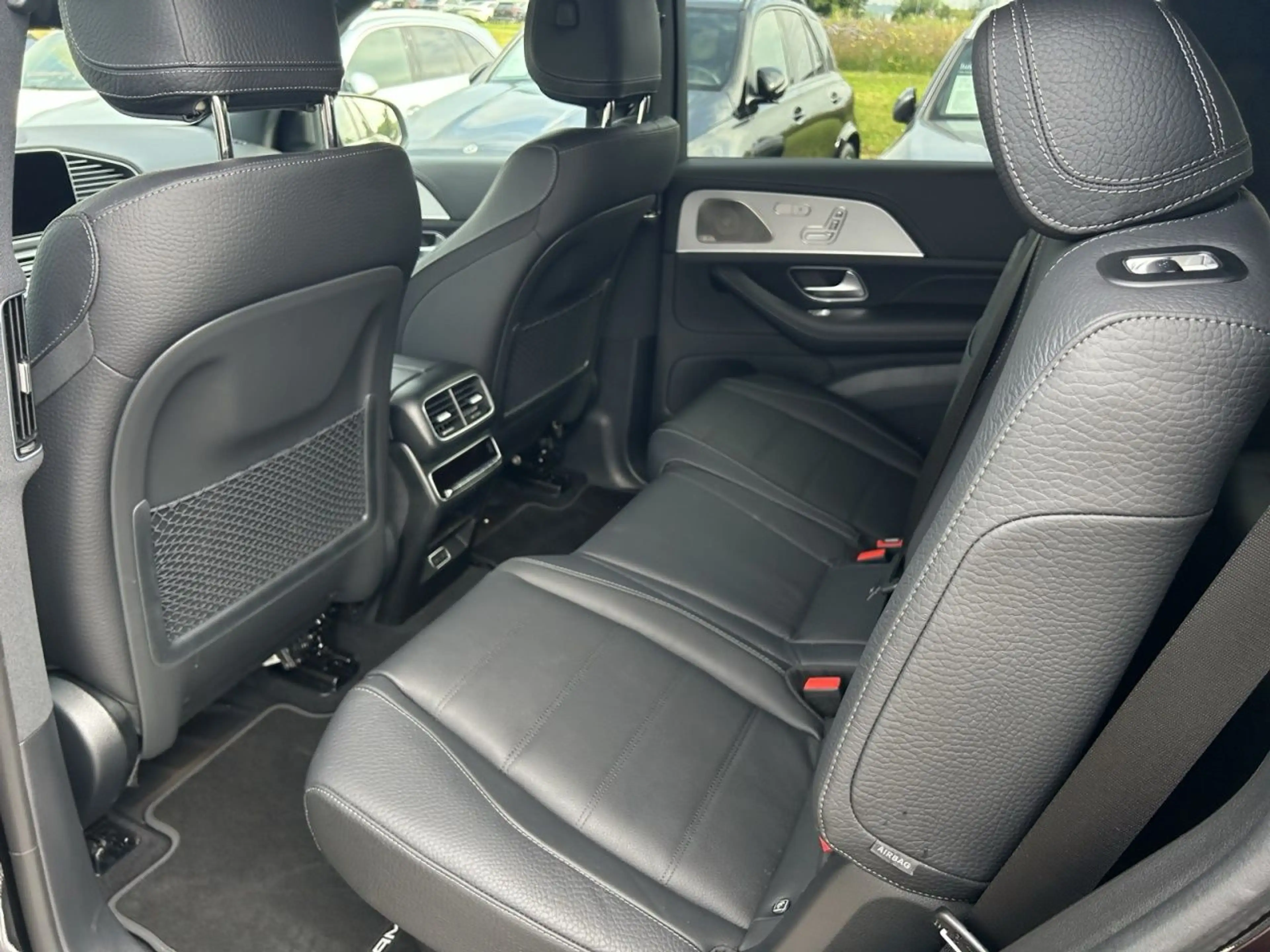 Mercedes-Benz GLS 350 d 4M AMG+BURM+NIGHT+AIRMATIC+FAHRASSIST — photo 13