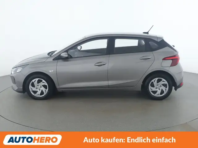 Hyundai i20 view 3