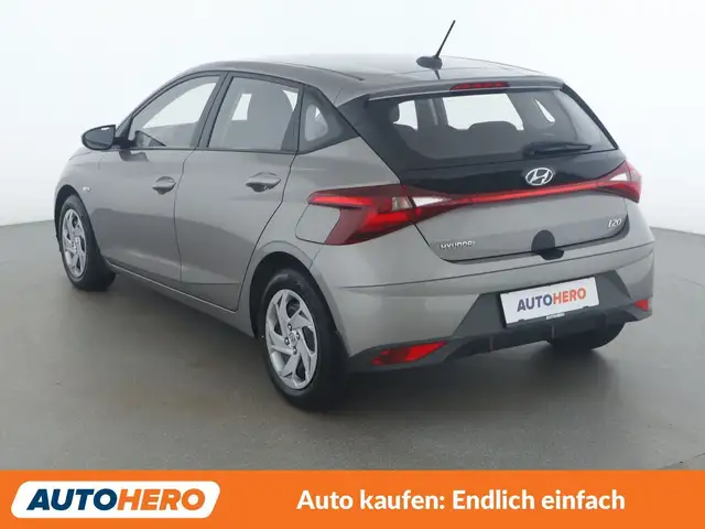 Hyundai i20 view 4