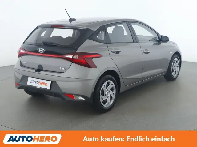 Hyundai i20 view 6