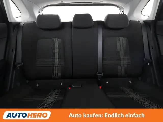 Hyundai i20 view 15