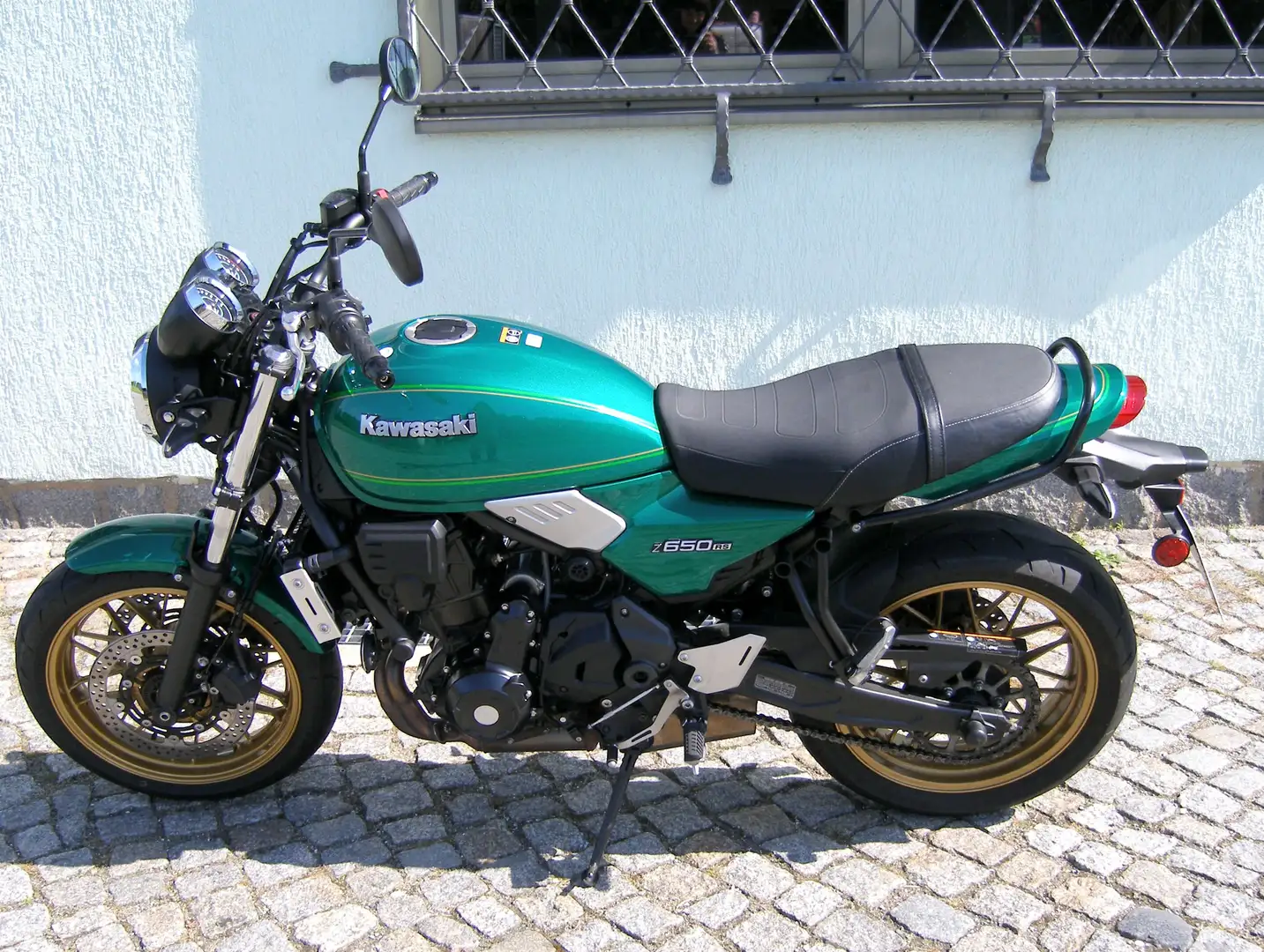 Kawasaki Z 650 RS Verde - 1