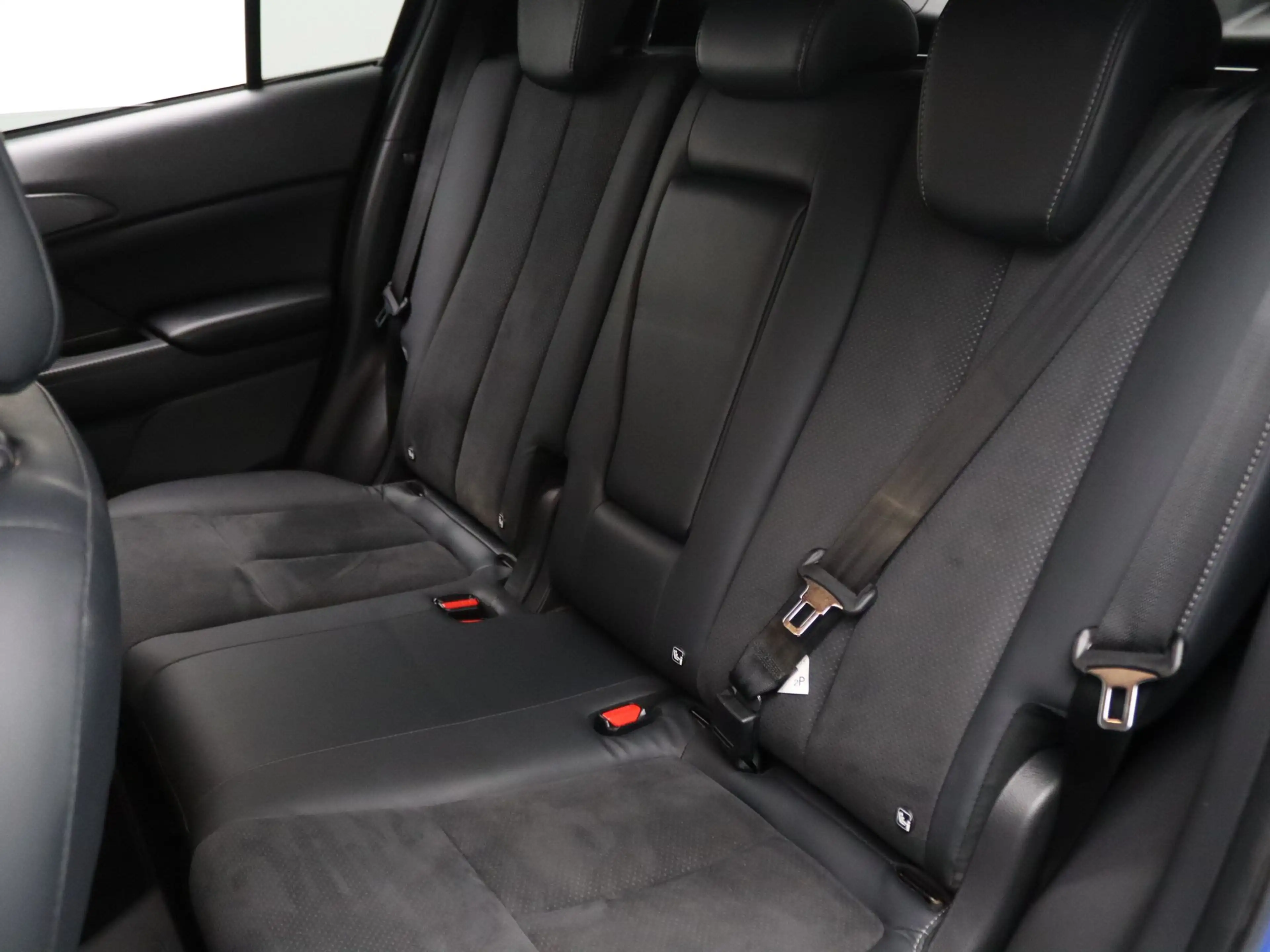 Mitsubishi Eclipse Cross 187pk PHEV Black Edition Automaat 360° Camera | Ad — photo 33
