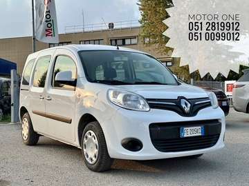 AUTOCARRO 5 POSTI 1.5 DCI EURO 6