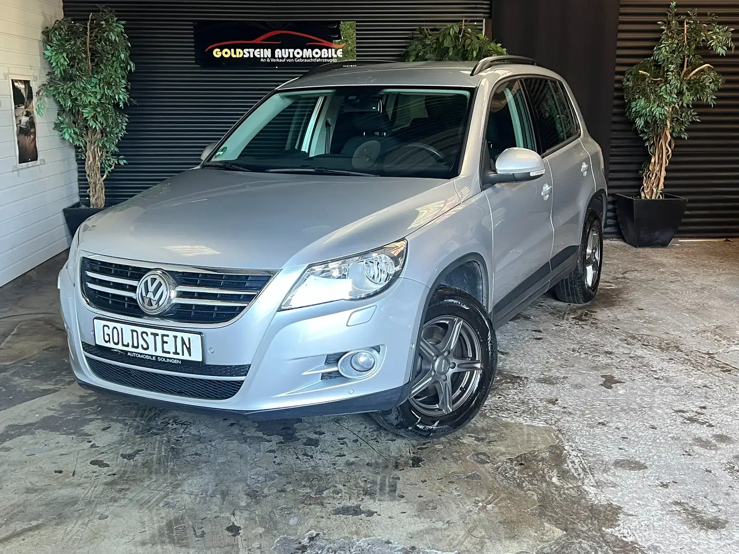 Volkswagen Tiguan Tiguan 1.4 TSI AHK/ SHZ/ KLIMA/ FUNK/ TEMP Silber - 1