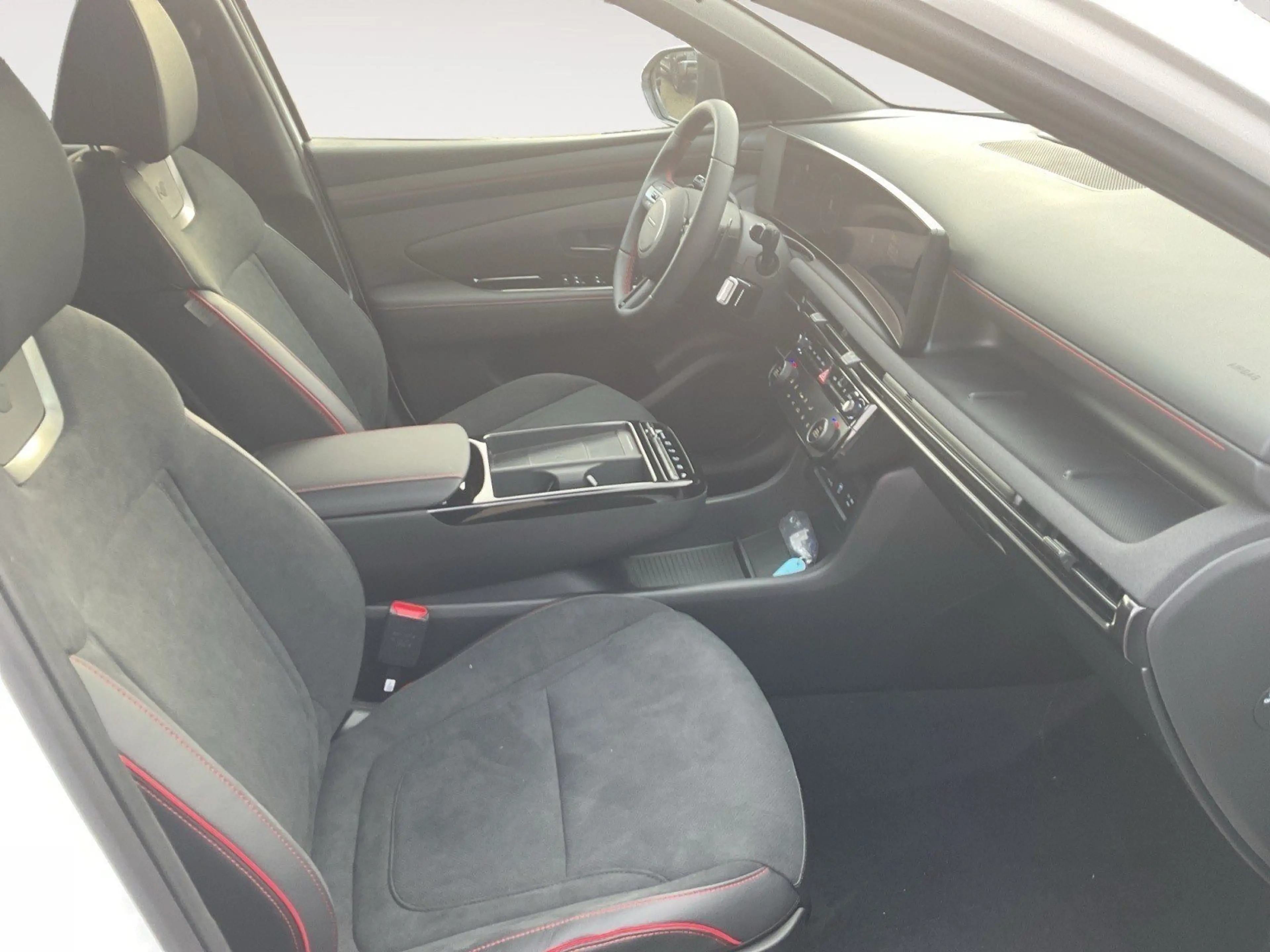 Hyundai TUCSON N-Line 1.6 DSG*NAVI*BI-LED*Keyless*Kamera*ELHK — photo 13