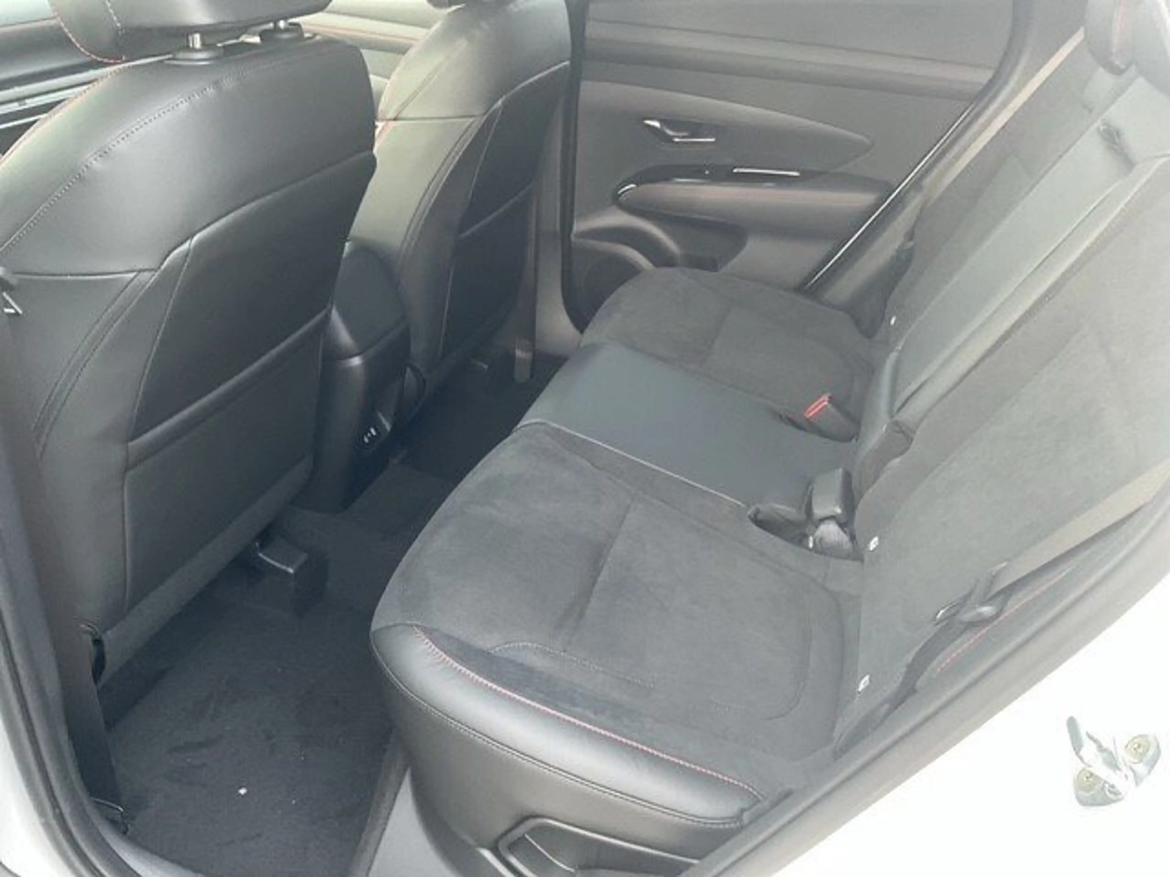 Hyundai TUCSON N-Line 1.6 DSG*NAVI*BI-LED*Keyless*Kamera*ELHK — photo 12