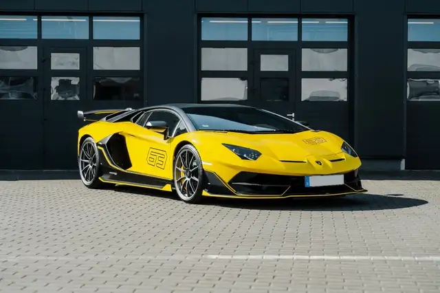 Lamborghini Aventador view 14