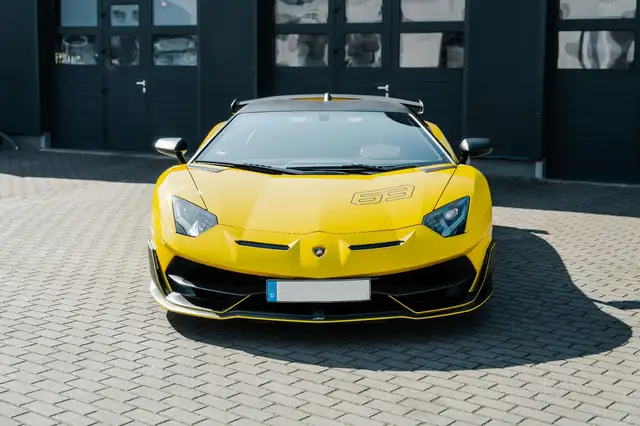 Lamborghini Aventador view 13