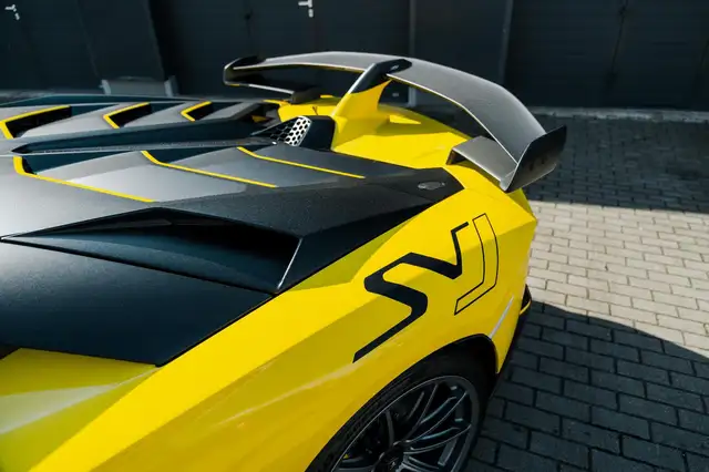 Lamborghini Aventador view 9